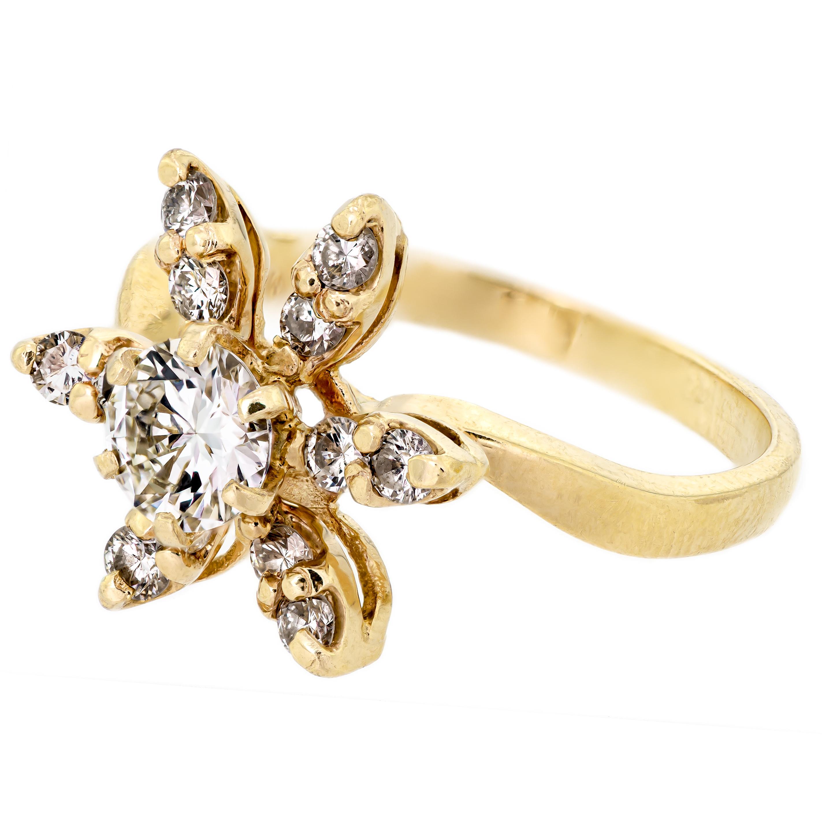 Brilliant Cut Lively Diamond and 14k Yellow Gold Flower Ring  For Sale