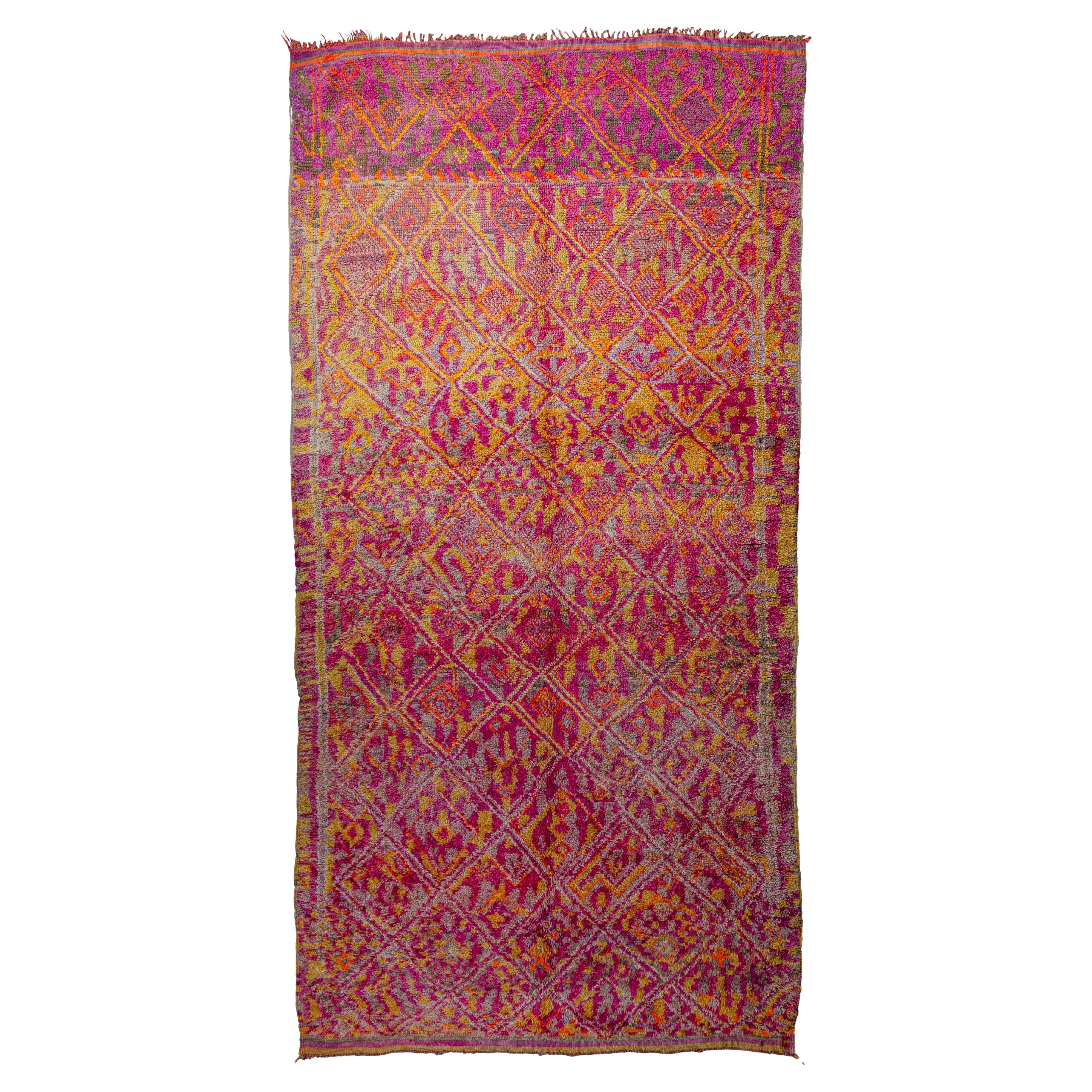 Rara Alfombra Talsint Vintage Tonal Aït bou Ichaouen Curada Por Breuckelen Berber en venta