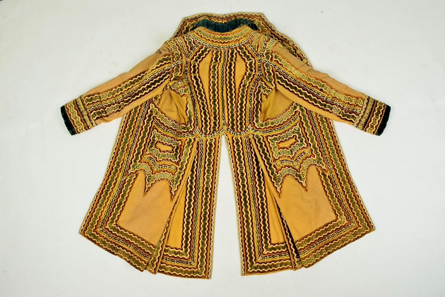 Women's or Men's Livery habit in woolen cloth and embossed velvet - England Early 19th century