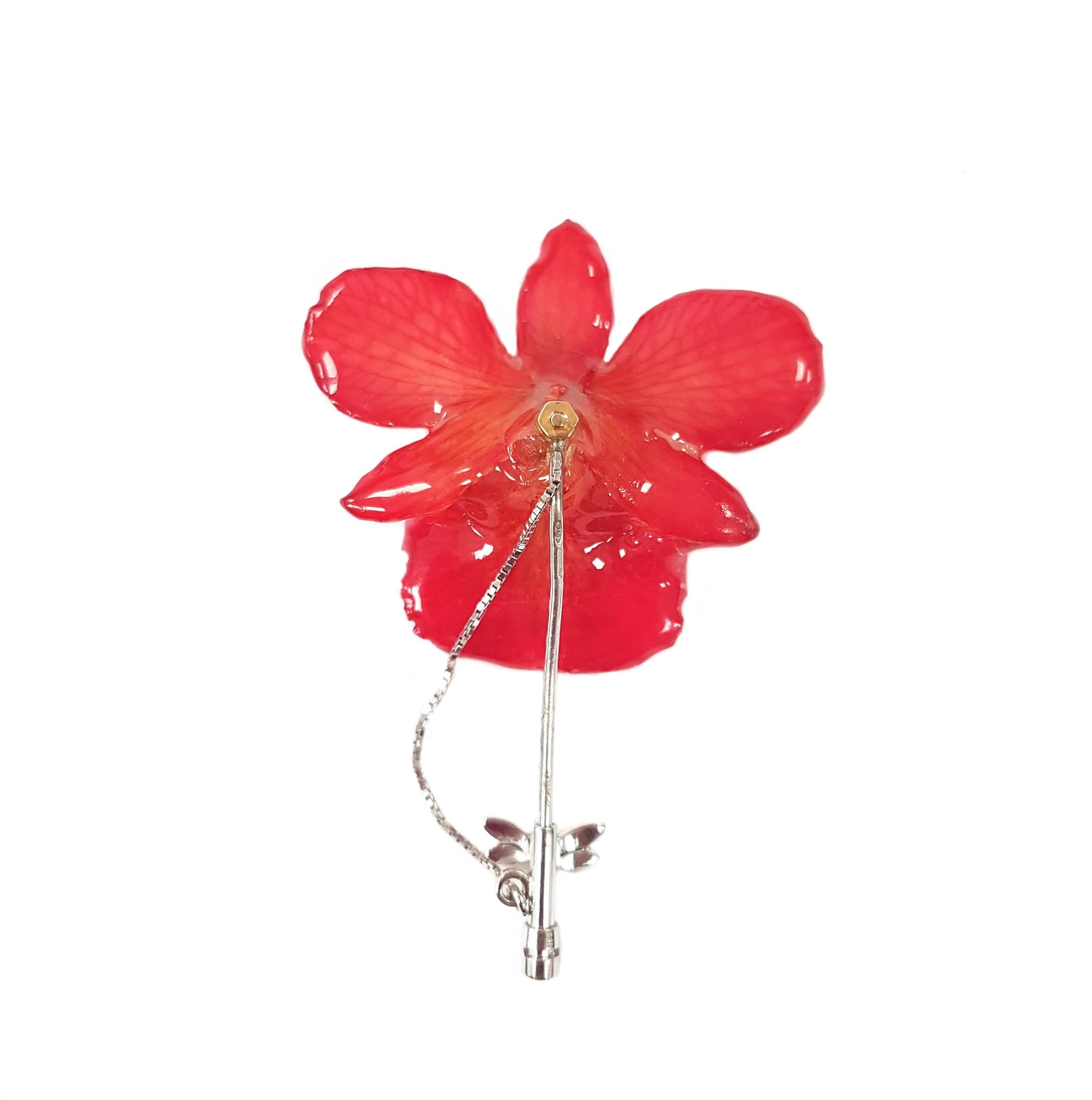 Round Cut Real Orchid Stick Pin with Diamond in 18-Karat White Gold