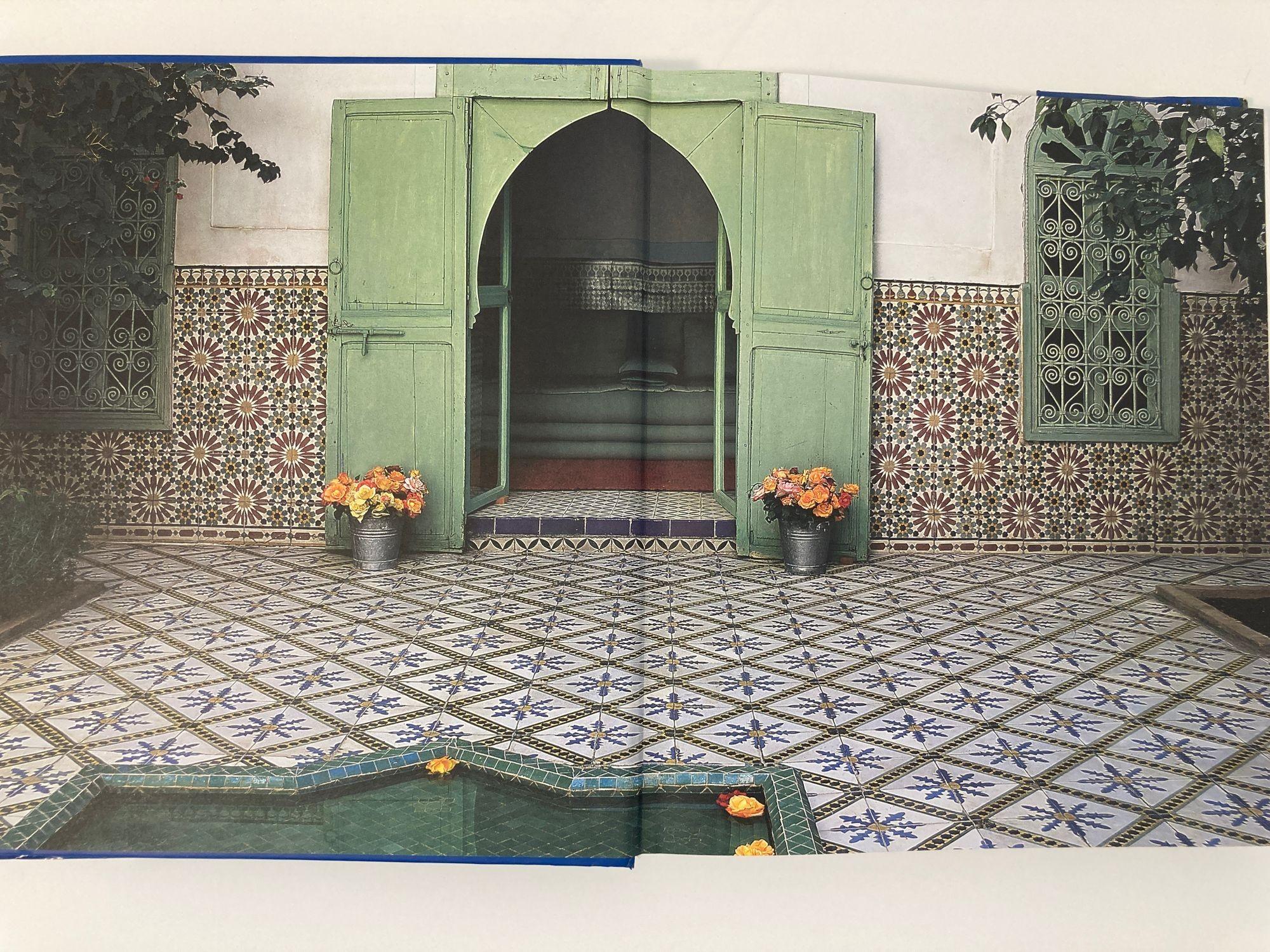 Contemporary Living in Morocco Vivre au Maroc Hardcover Book – June 5, 2003