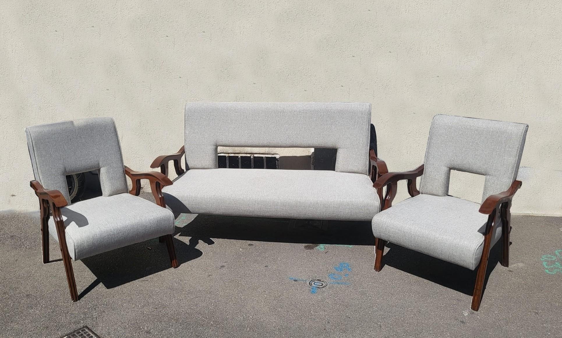 Living Room set 1 Sofa + 2 Armchairs, Design From The 70s, 20th Century For Sale 1