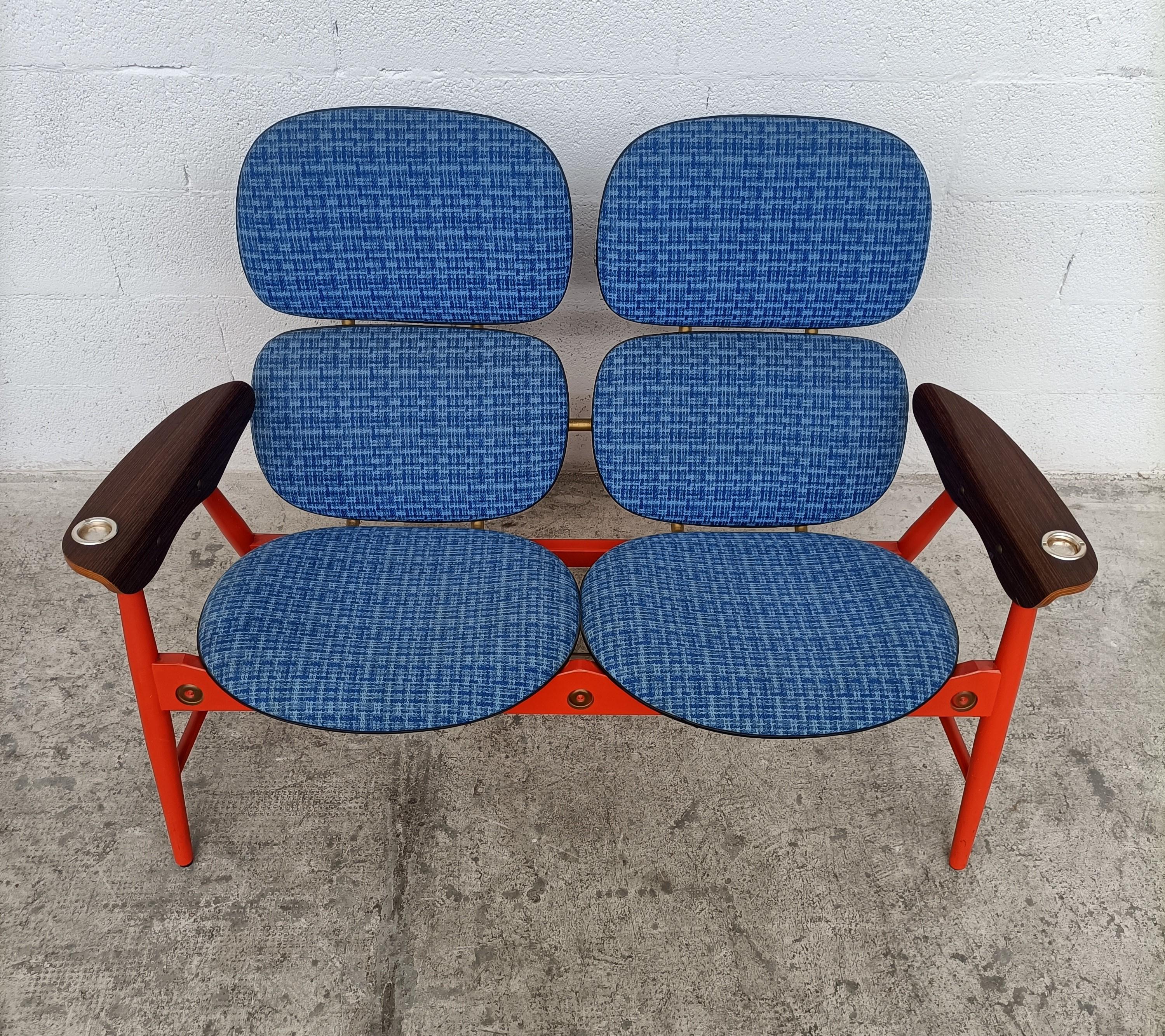 Mid-20th Century Living Room Set, Armchairs, Loveaseat Table by Marco Zanuso for Poltronova 60s For Sale