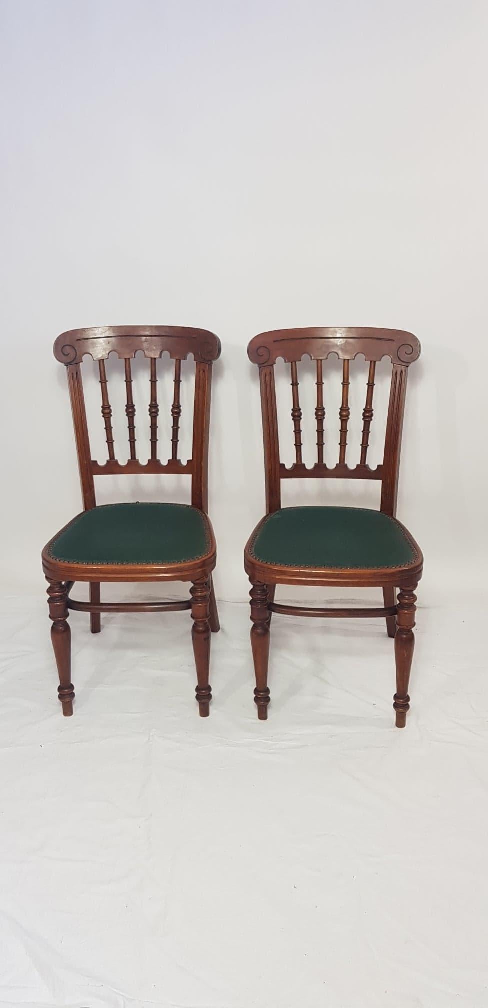 Wohnzimmerset Stühle Sessel und Bank im Zustand „Gut“ im Angebot in LES LILAS, FR