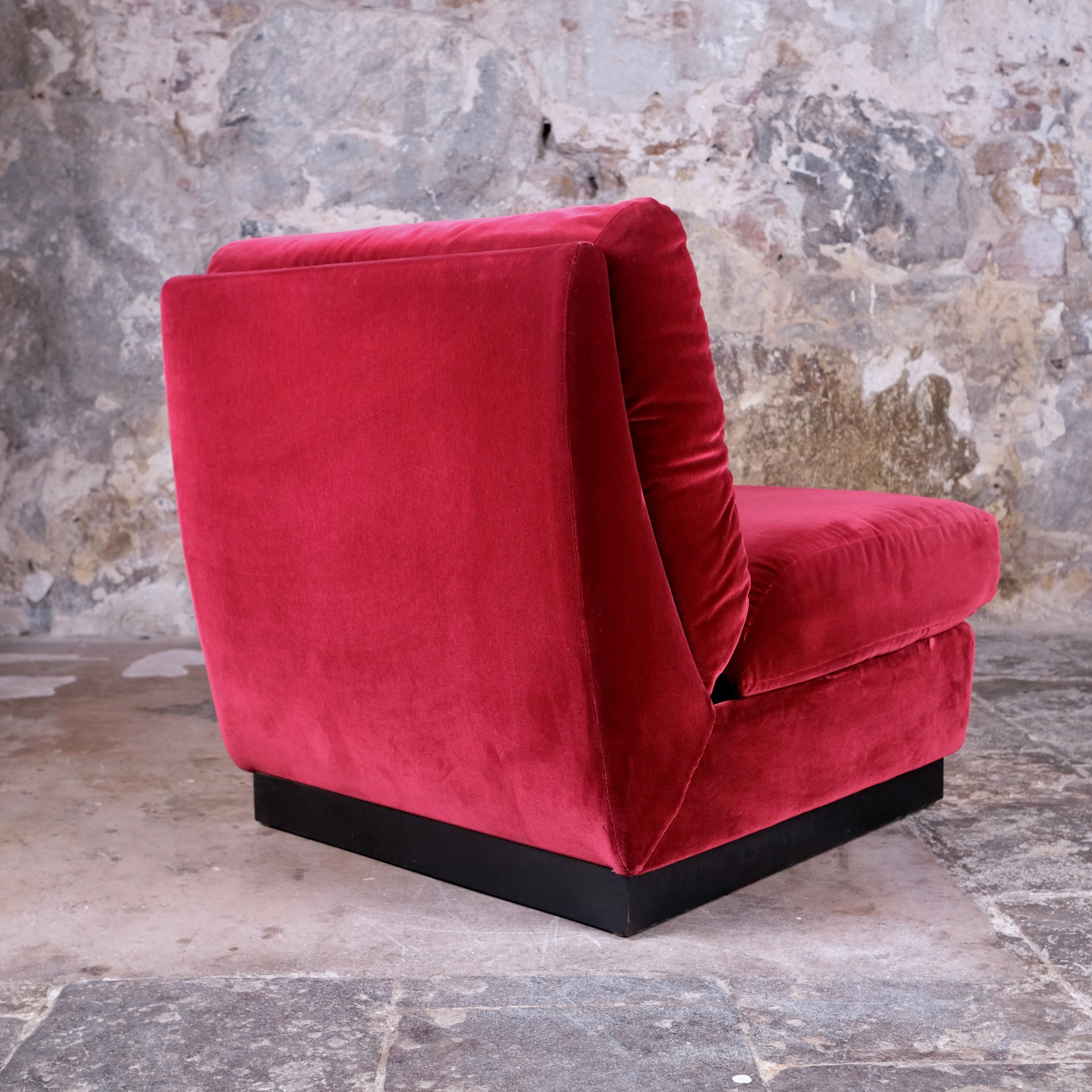 Living room set in burgundy velvet, France, 1980s 5