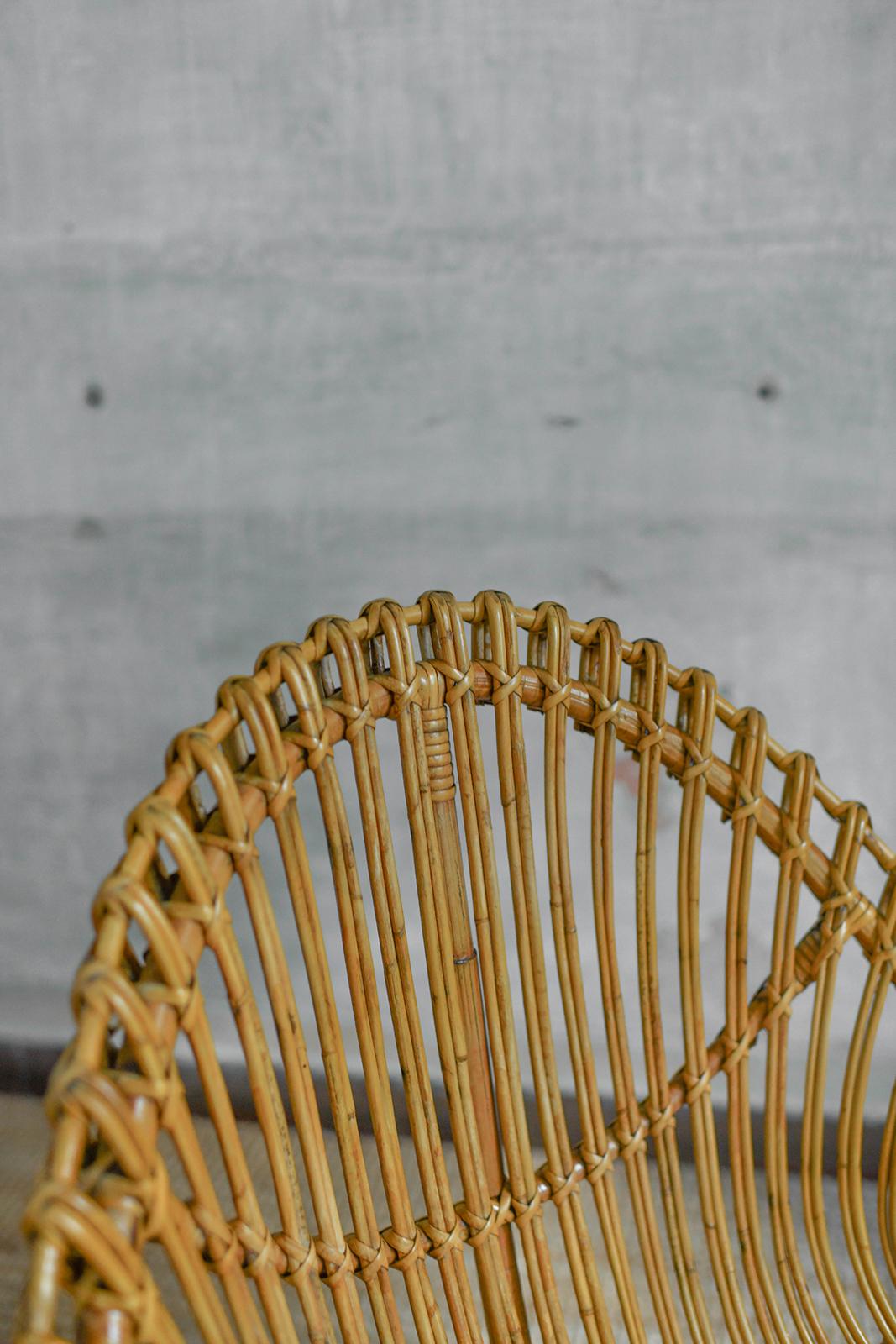 Ensemble de salon en canne de bambou incurvée et métal, attribuable à Franco Albini en vente 6