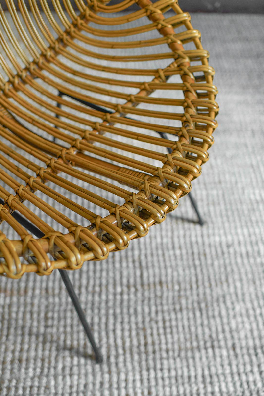 Ensemble de salon en canne de bambou incurvée et métal, attribuable à Franco Albini en vente 7