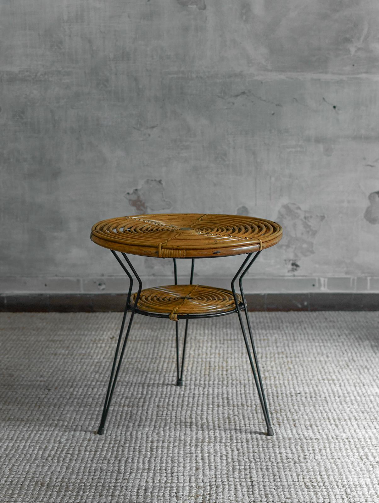 Métal Ensemble de salon en canne de bambou incurvée et métal, attribuable à Franco Albini en vente