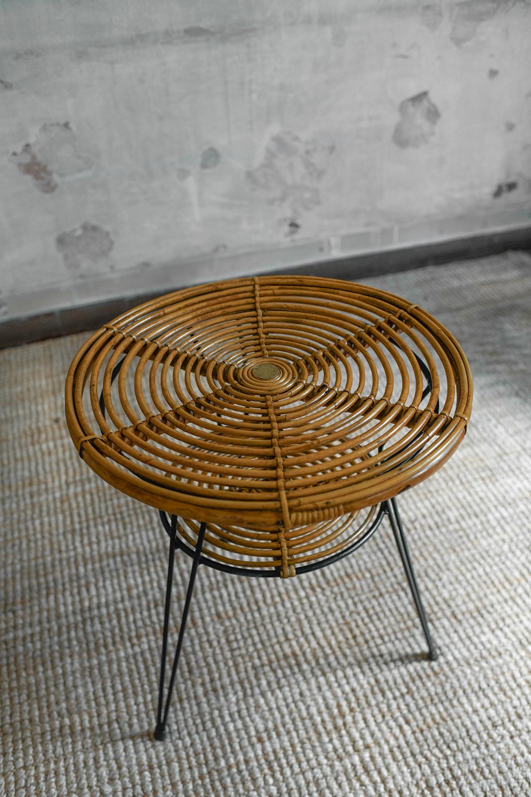 Ensemble de salon en canne de bambou incurvée et métal, attribuable à Franco Albini en vente 1