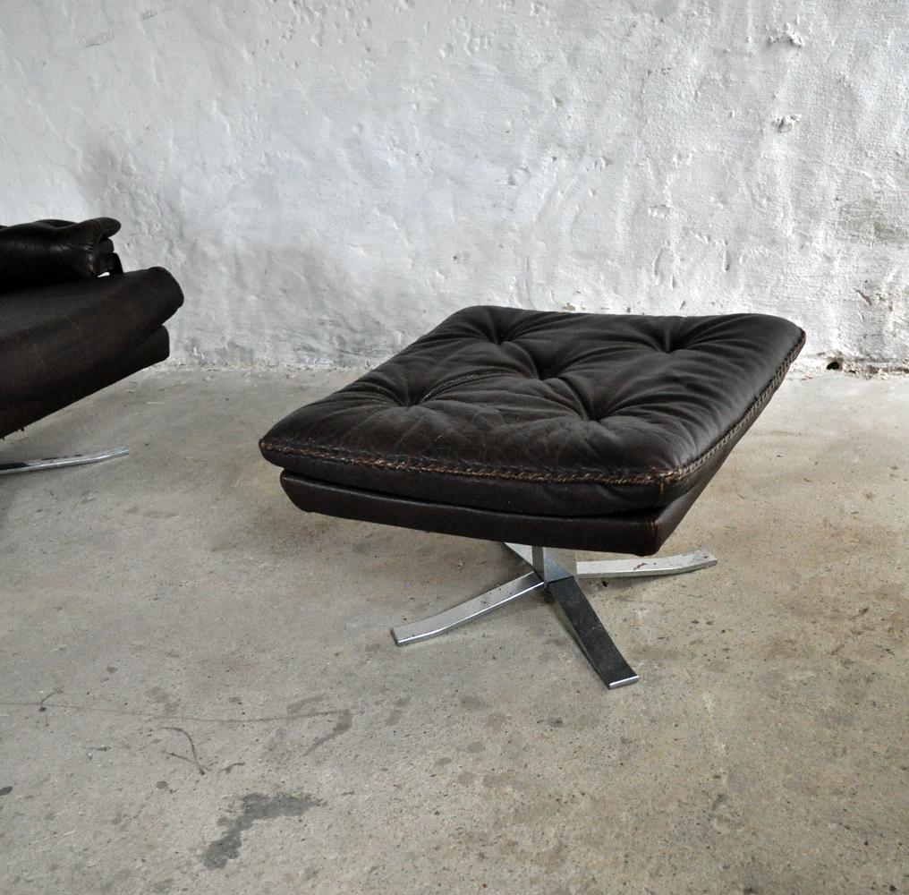 Scandinavian Modern Living Room Set in Dark Brown Leather and Chrome by Arne Norell For Sale