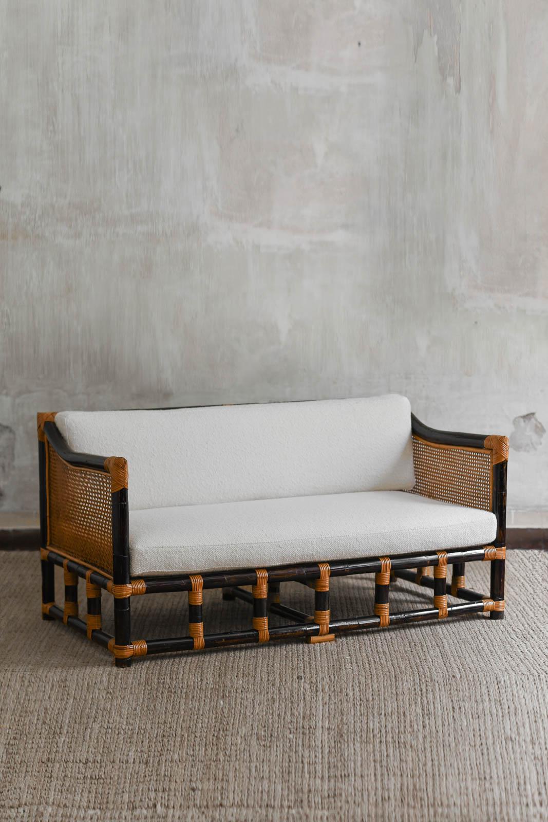 Ensemble salon : paire de fauteuils et canapé en vente 5
