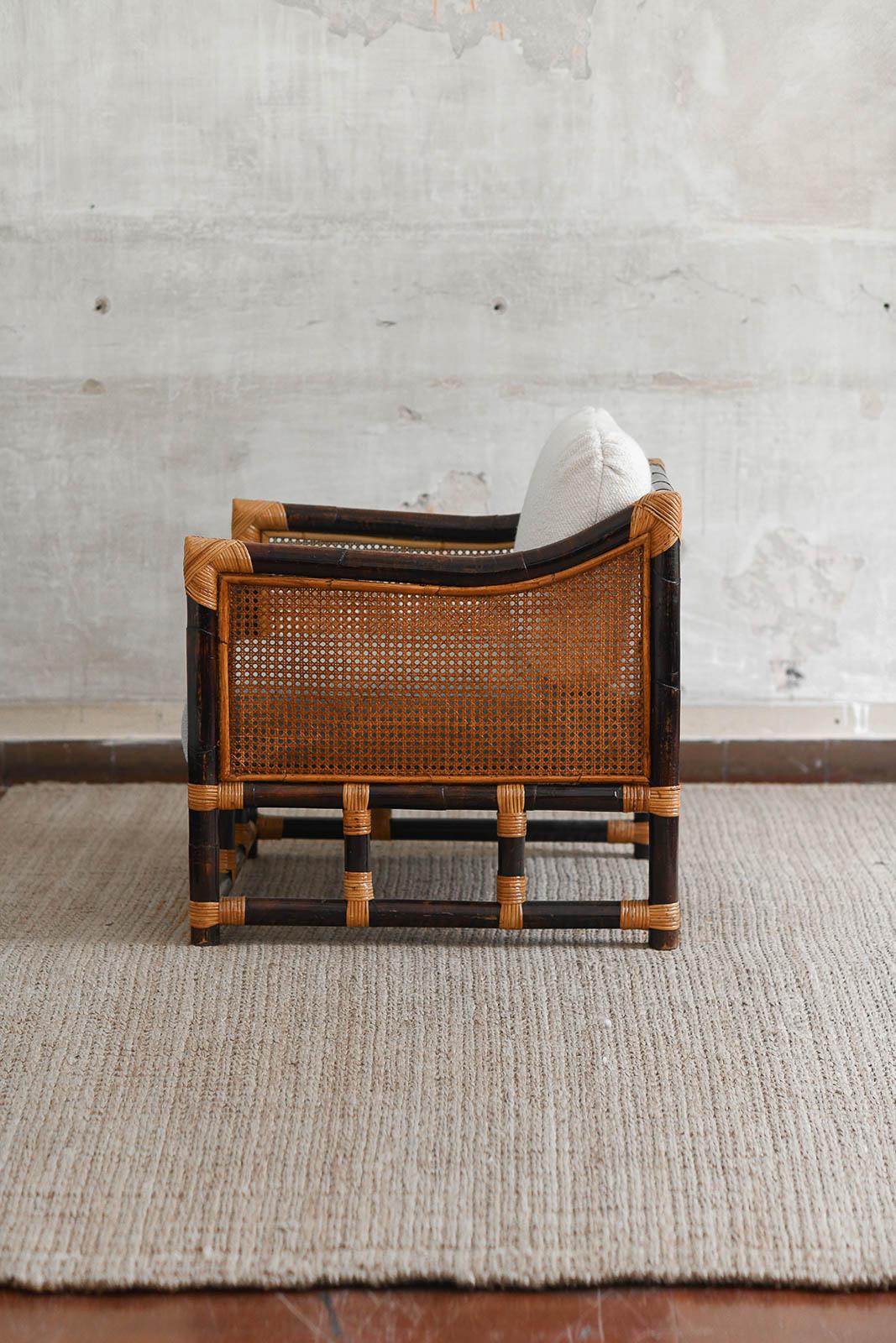 Ensemble salon : paire de fauteuils et canapé en vente 6