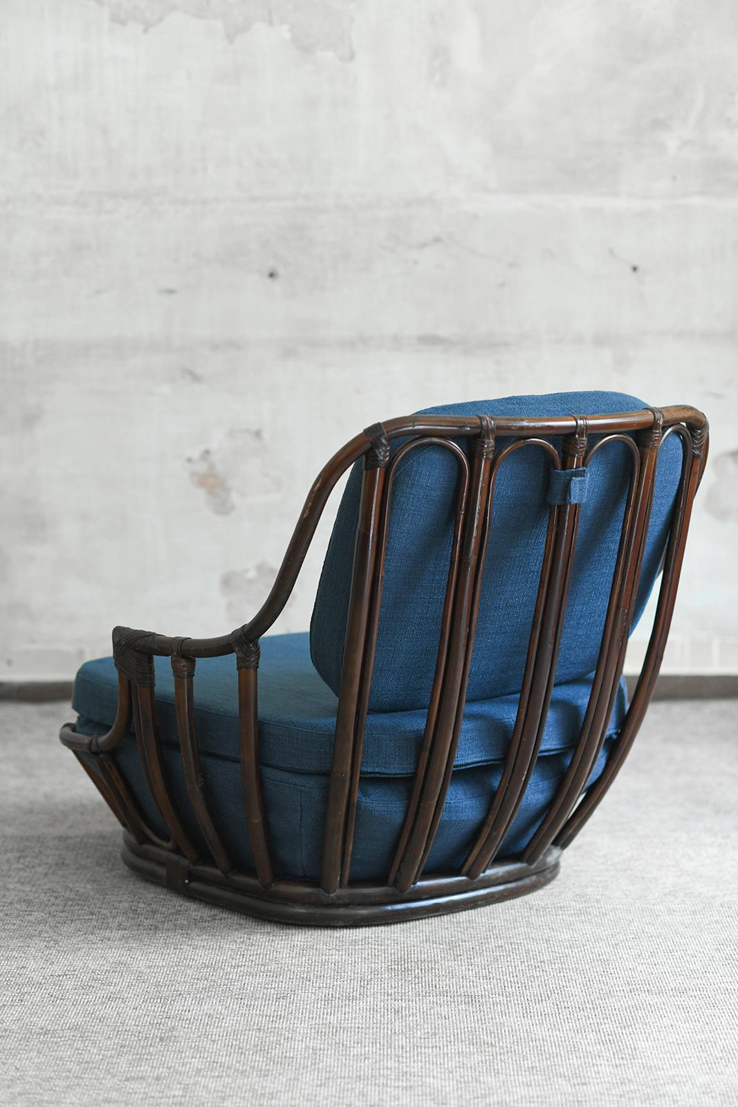 Ensemble salon : canapé + paire de fauteuils en canne Manao Cane à finition foncée, années 1980 en vente 6