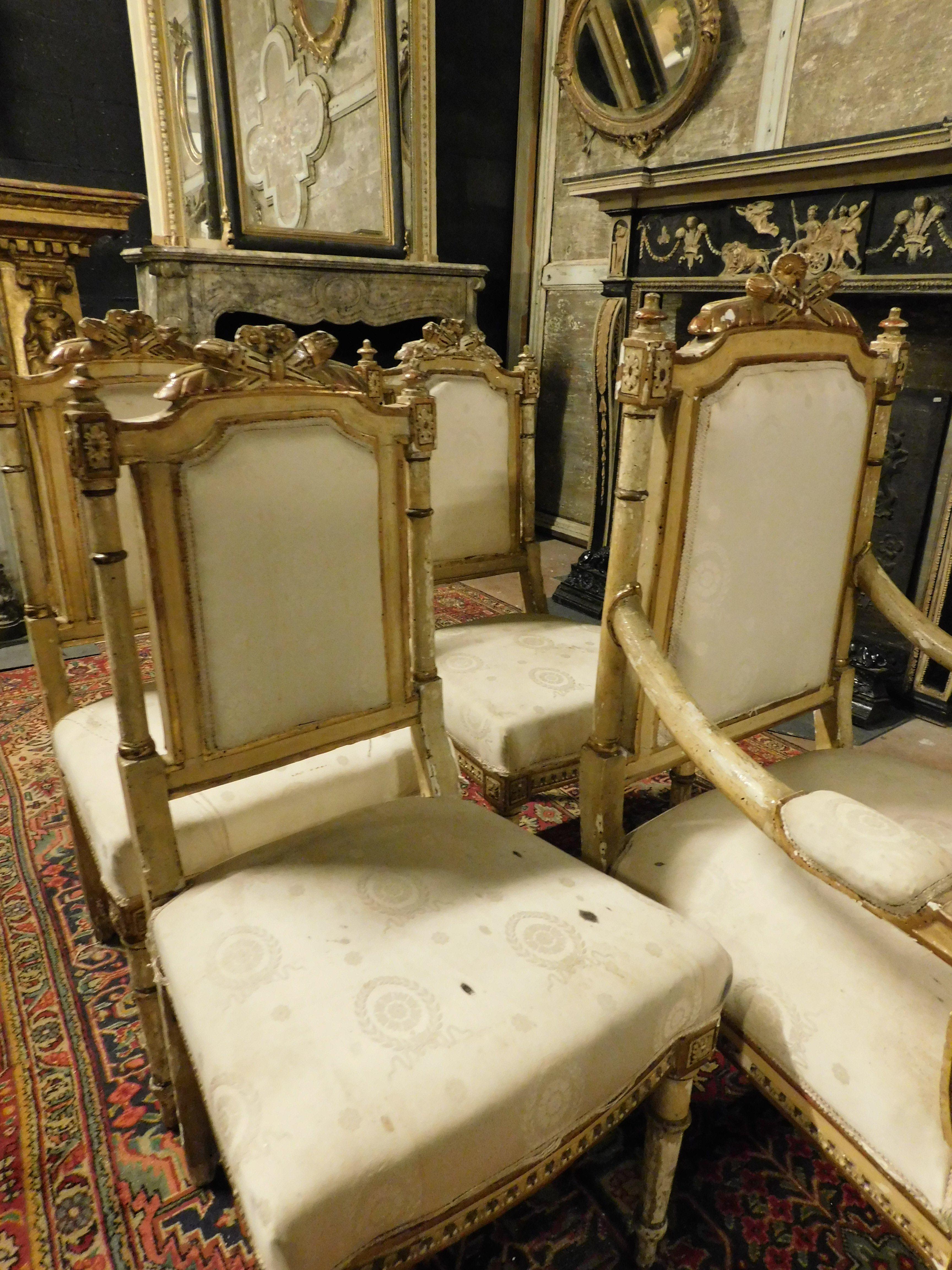 Wood living room set with 1 armchair and 3 carved and gilded chairs, Italy For Sale