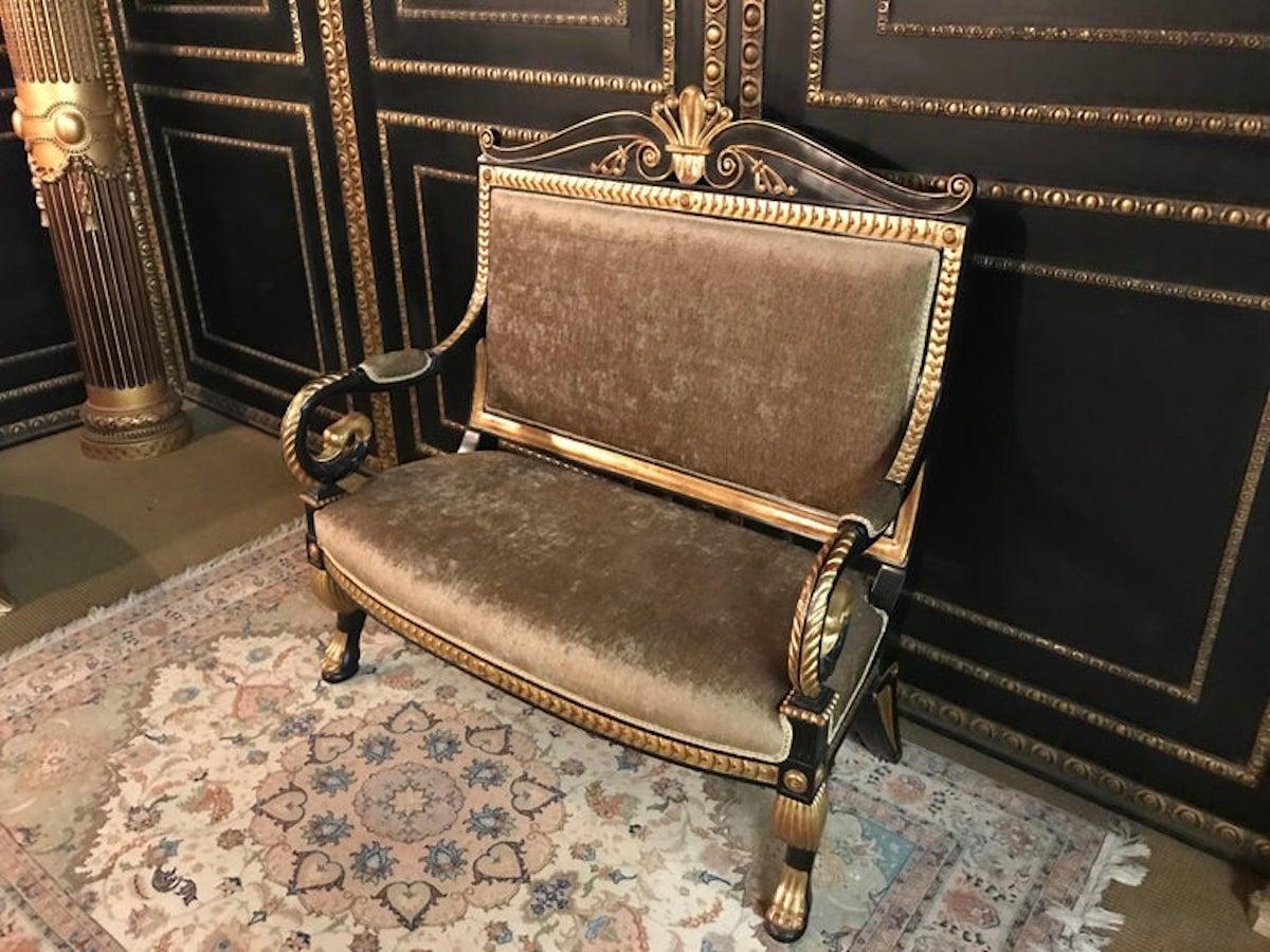 Wohnzimmer-Suite aus handgeschnitzter Buche im antiken Empire-Stil (Französisch) im Angebot