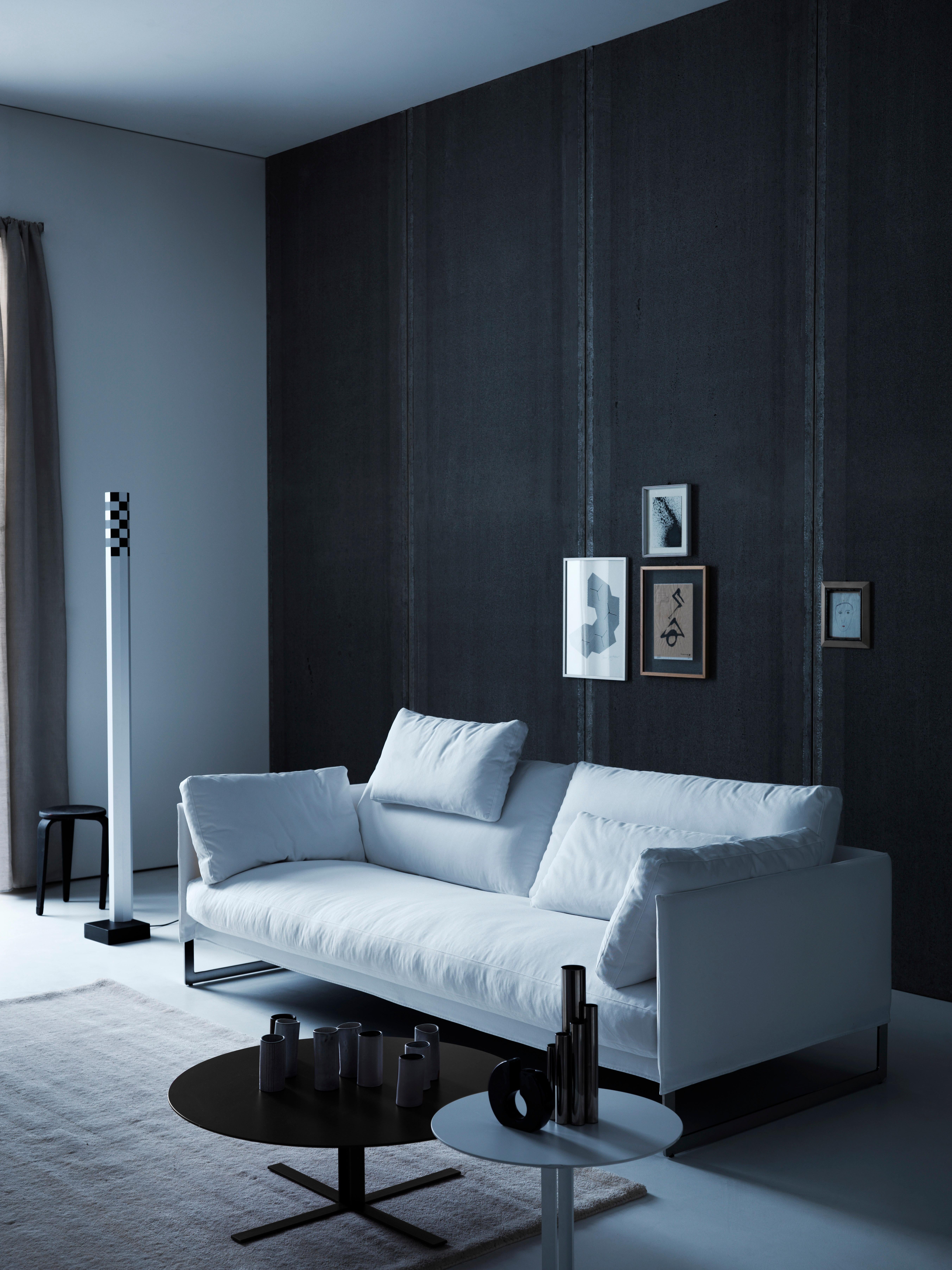 Großes Livingston-Sofa in Kaminweiß mit Chrompolsterung von Giuseppe Vigan (Moderne) im Angebot