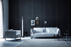 Sofá pequeño Livingston en tapicería blanca Lusso con cromo by Giuseppe Viganò