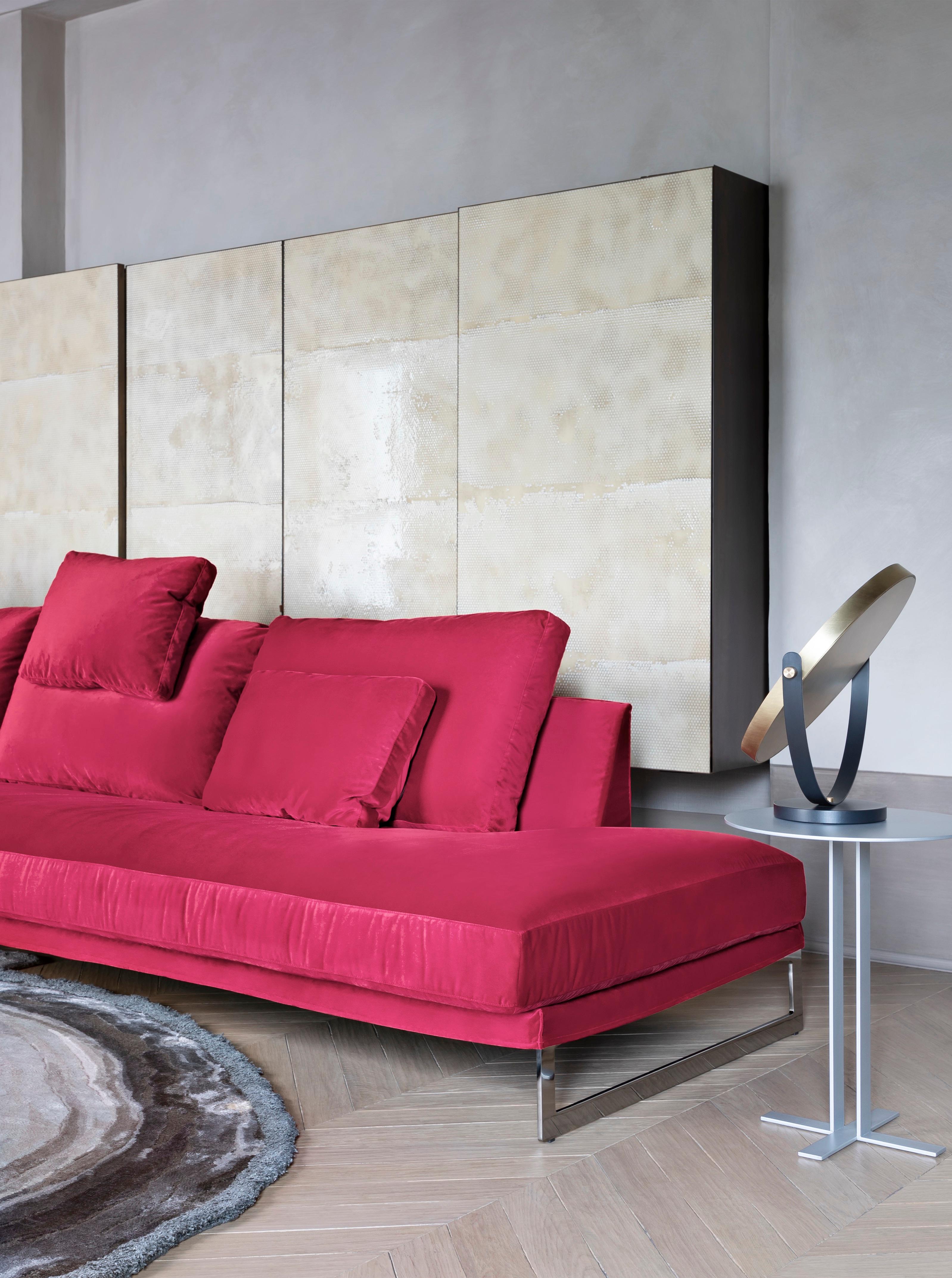 Modern Livingston Small Sofa in Red Velvet Upholstery with Chrome by Giuseppe Viganò For Sale