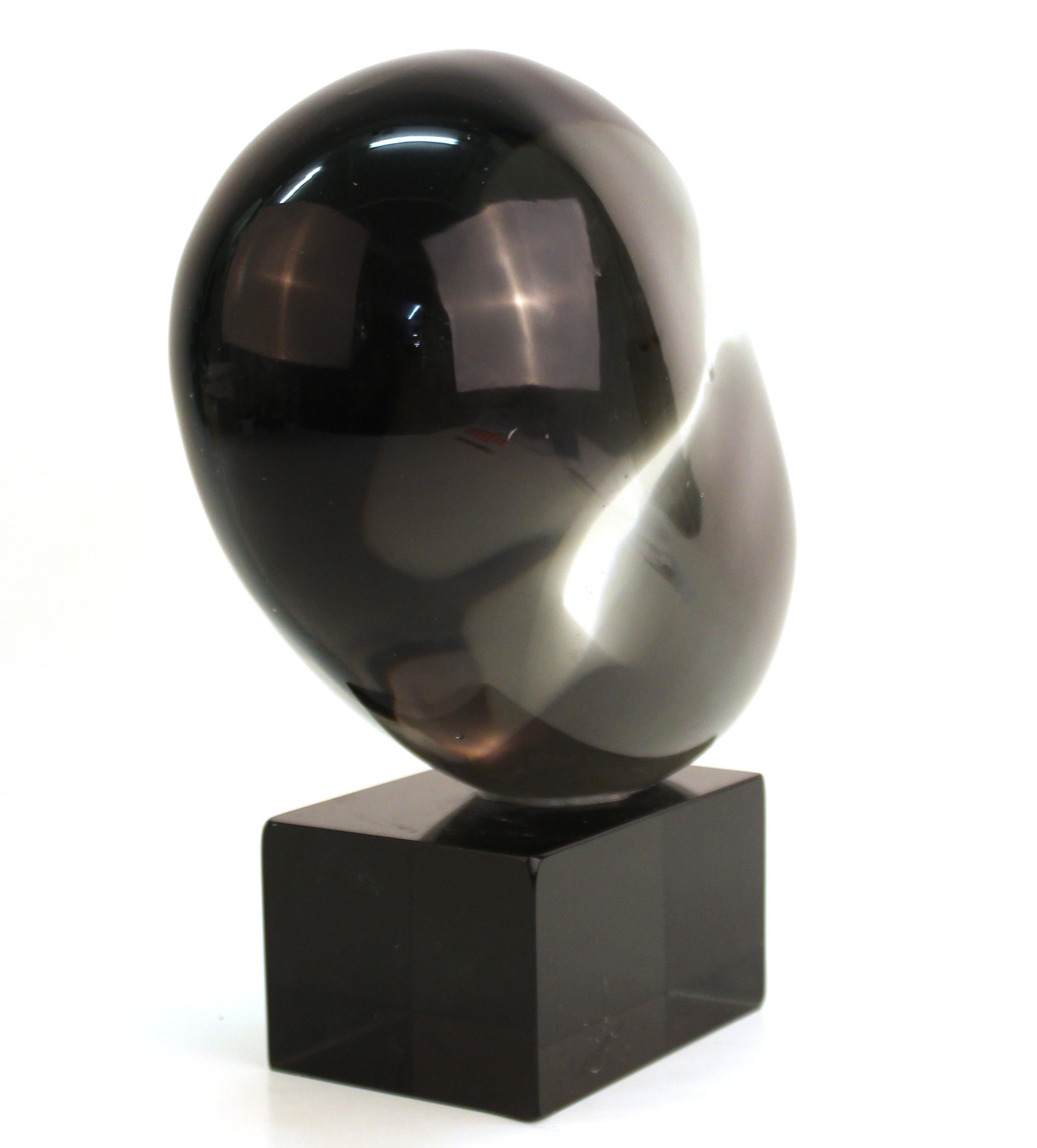 Modern Livio Seguso Italian Murano Abstract Glass Egg Sculpture