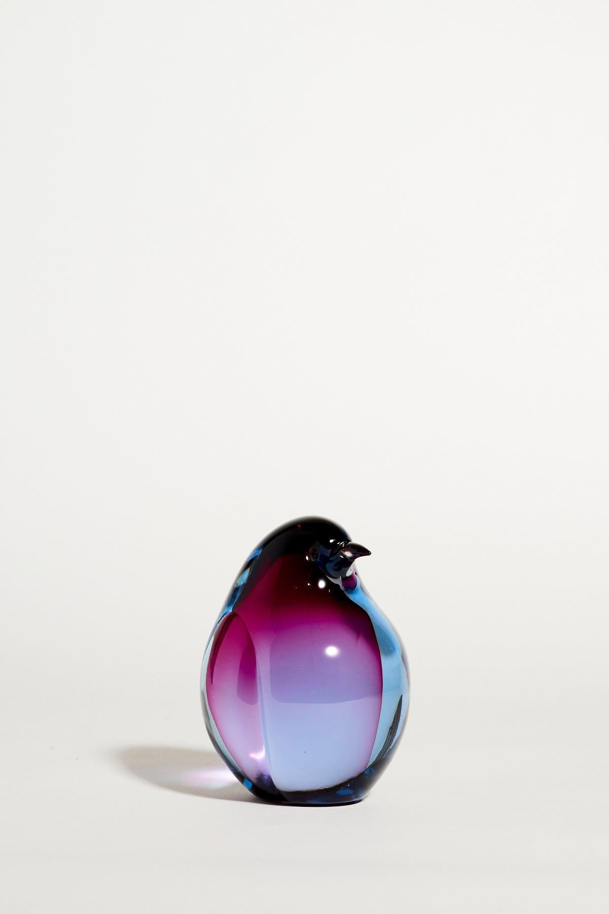 Beautiful Livio Seguso glass penguin in shades of lilac, magenta, aubergine and blue, signed on base, imported from Germany.