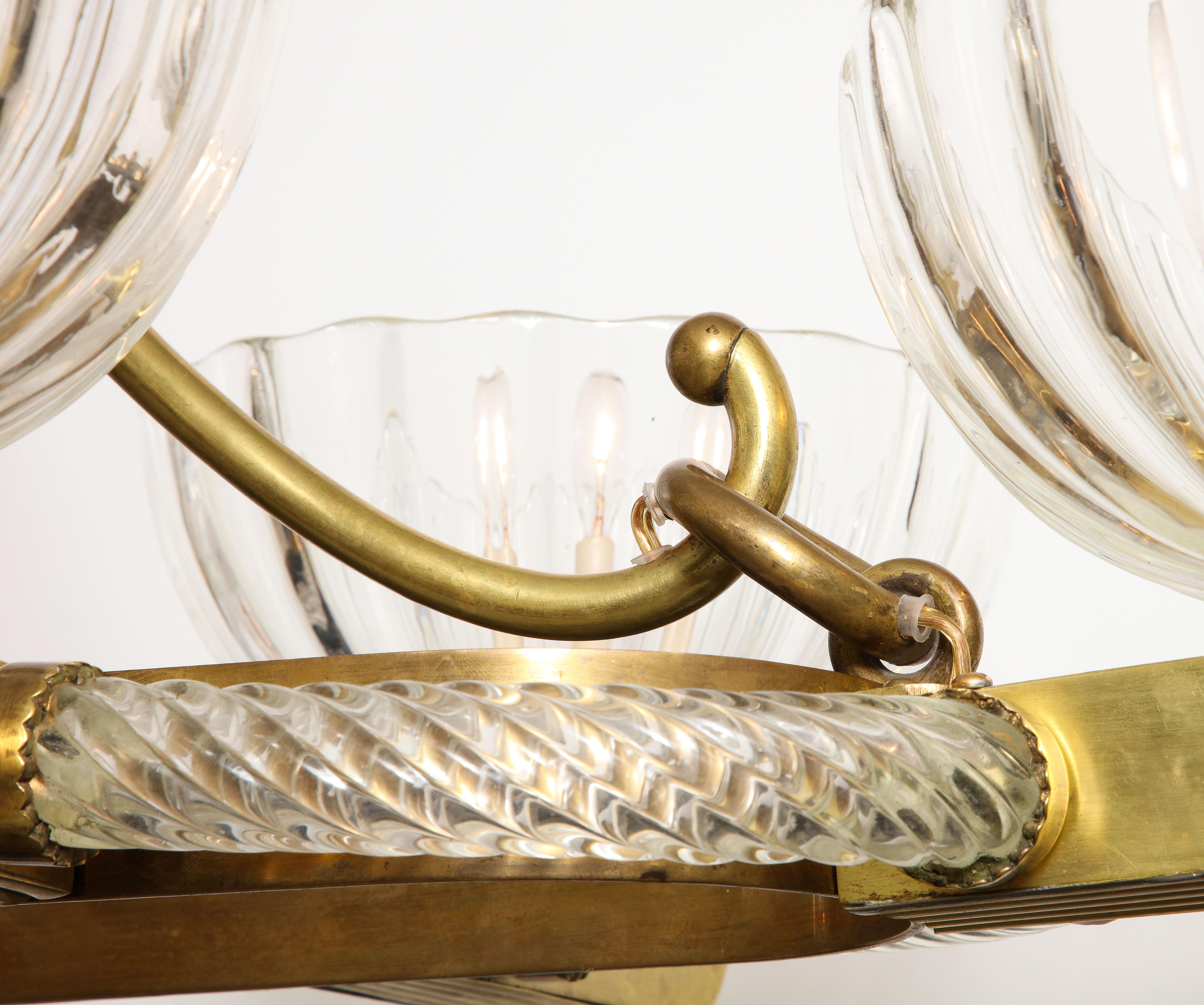 Livio Seguso Oval Mid-Century Six- Light Murano Glass and Brass Chandelier 8