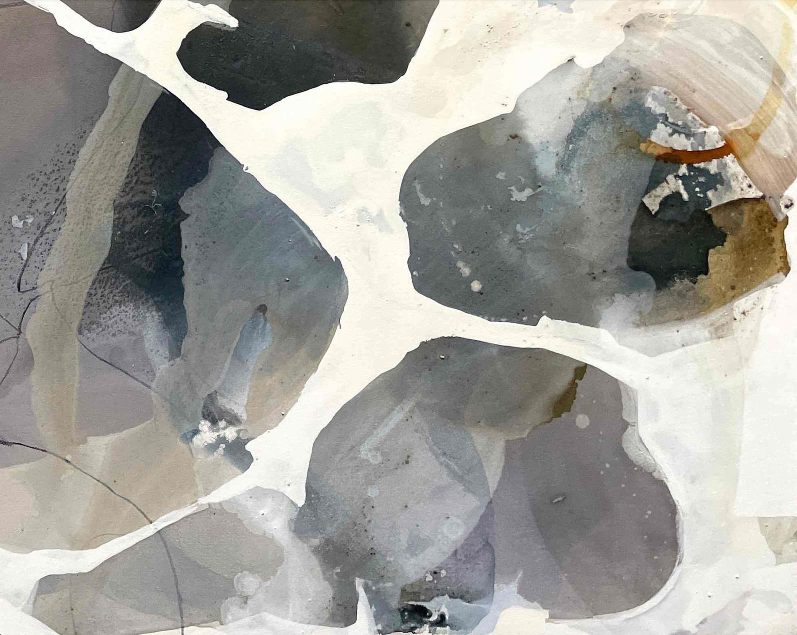 Mufliers 3 - Gris Abstract Photograph par Liz Barber
