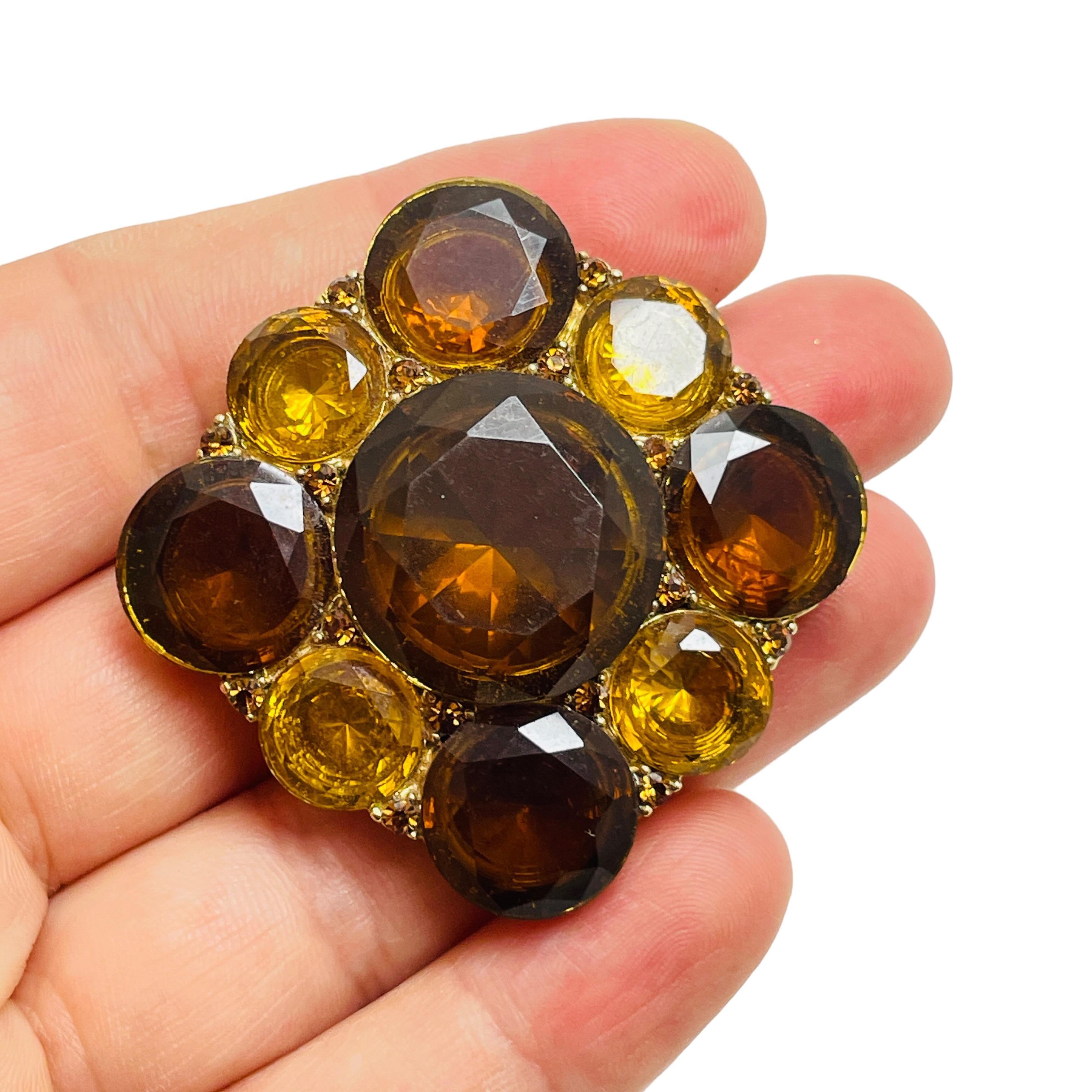 Women's LIZ CLAIBORNE signed gold amber glass maltese cross designer brooch For Sale