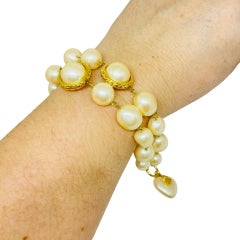 LIZ CLAIBORNE signed vintage gold tone faux pearl heart designer beaded bracelet