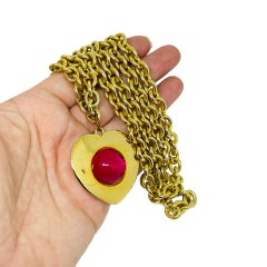 LIZ CLAIBORNE vintage gold tone massive chain heart resin cab designer necklace