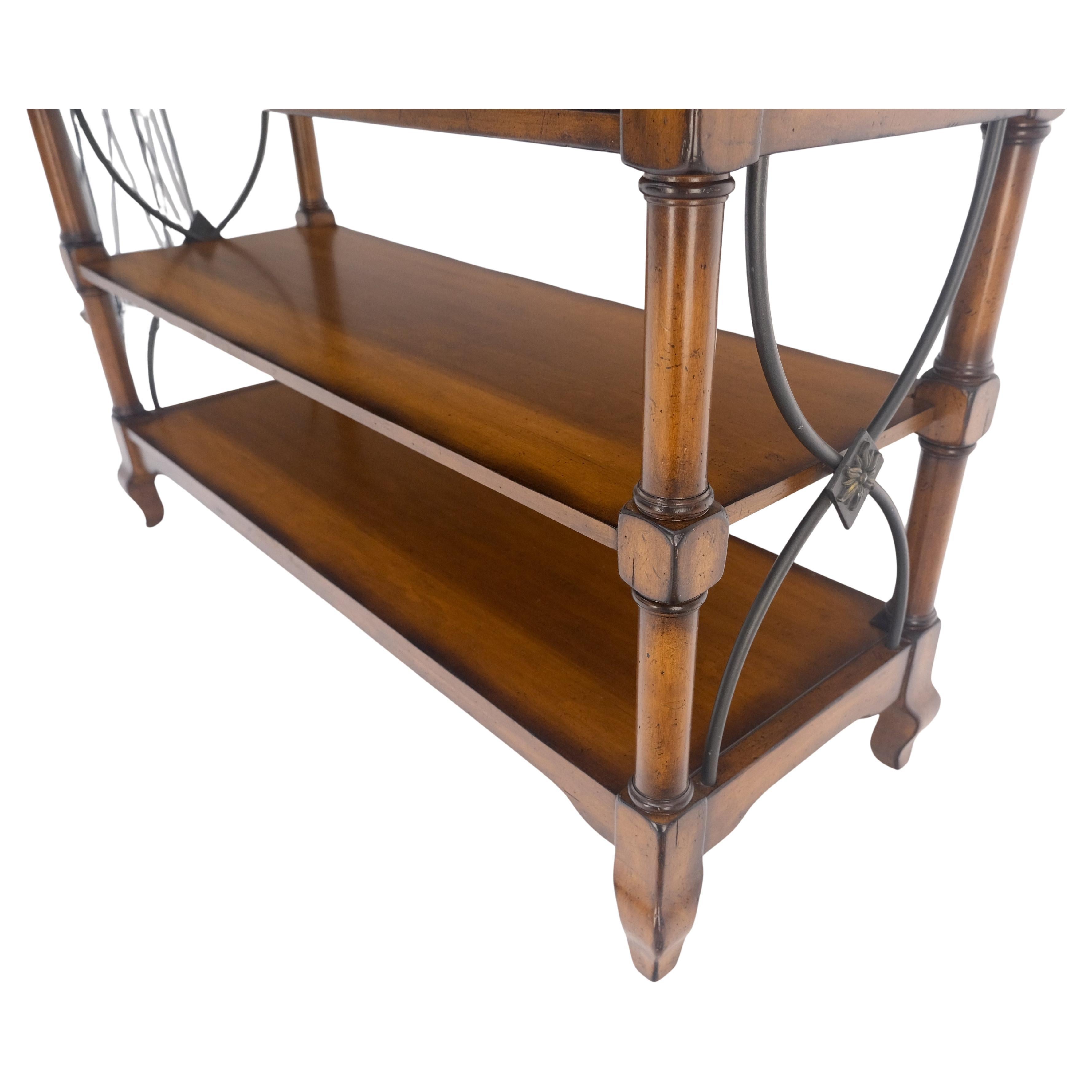 Coloniale spagnolo Liz Coloni spagnola 2 cassetti 3 livelli credenza in legno di frutta server MINT in vendita