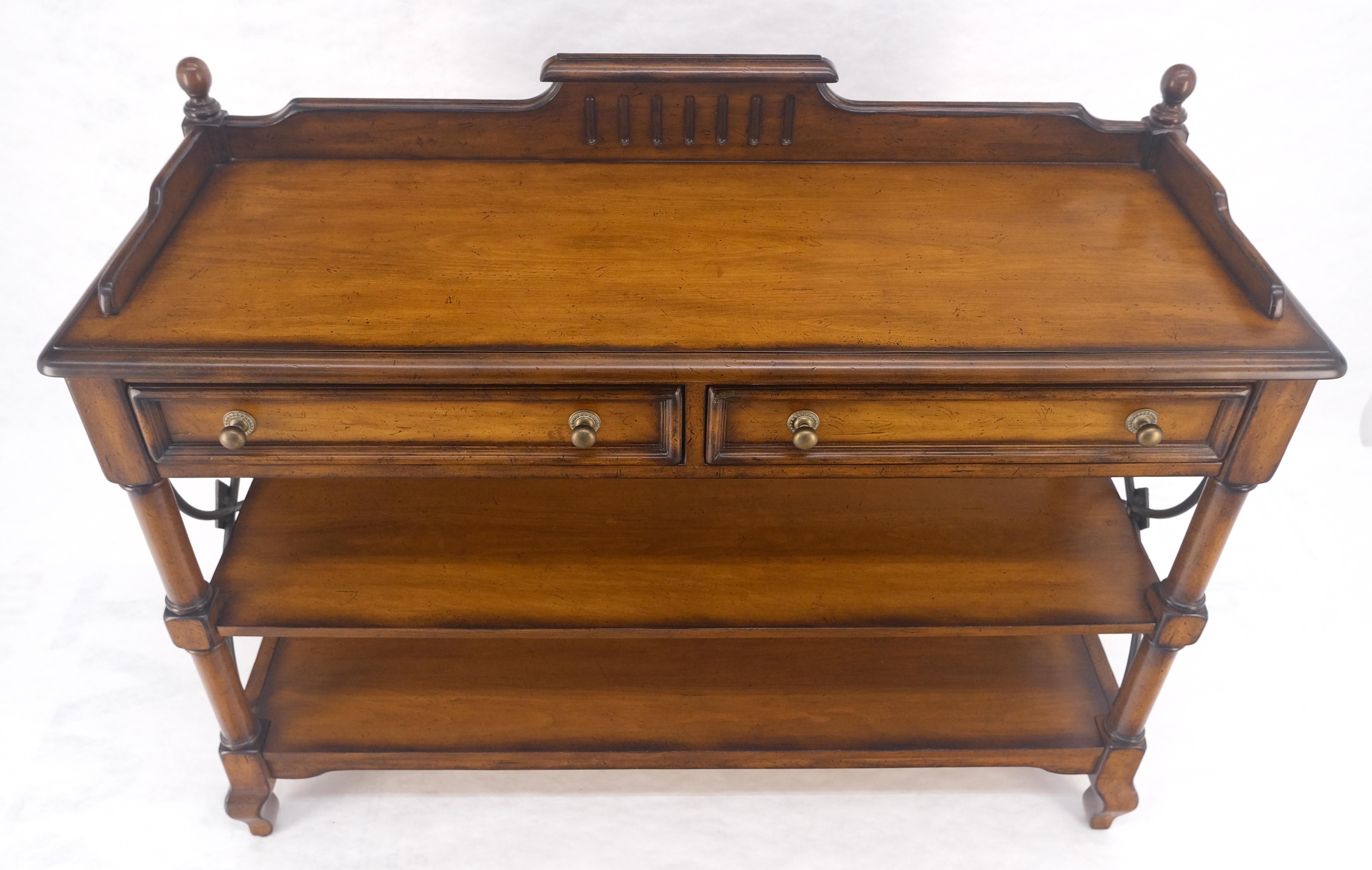 Liz Coloni spagnola 2 cassetti 3 livelli credenza in legno di frutta server MINT In condizioni ottime in vendita a Rockaway, NJ