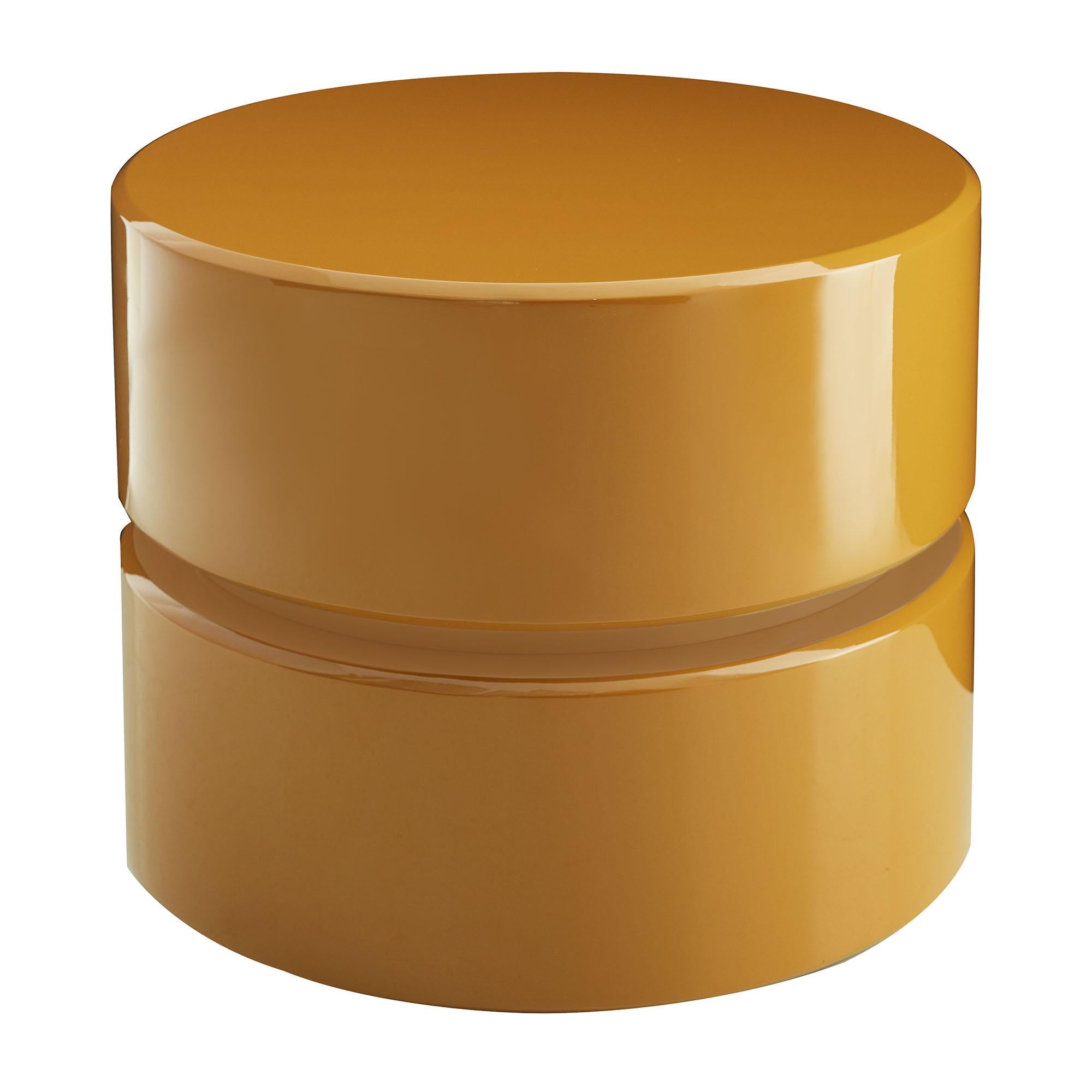 Table d'appoint Liz 5096 - Fibre de verre laquée jaune État moyen - En vente à London, GB