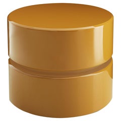 Liz End Table 5096 - Yellow Lacquered Fiberglass Liz End Table 5096 - Yellow Lacquered Fiberglass