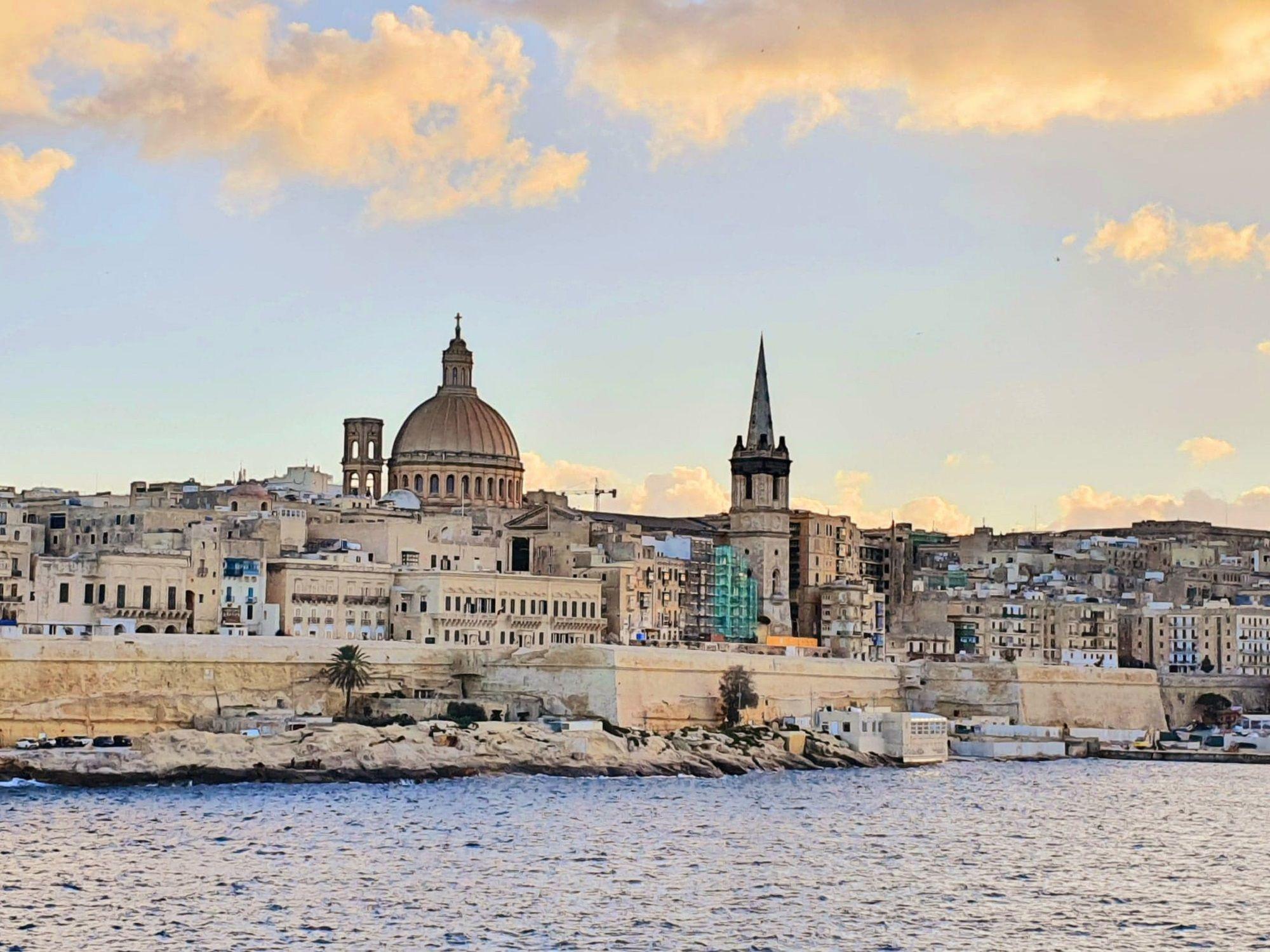 Lost In Valletta n°2, supports mixtes sur toile en vente 2