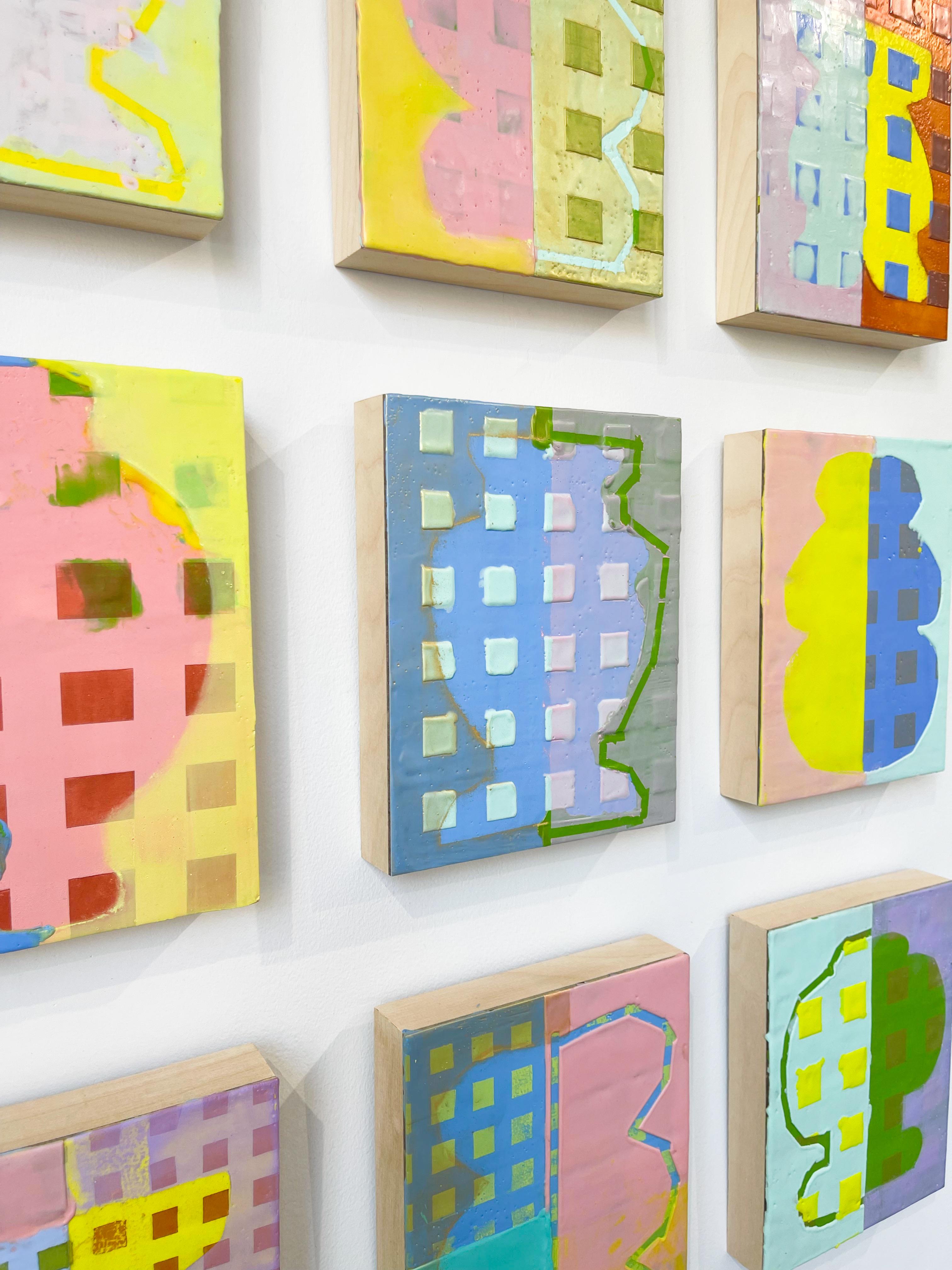 Trophäe 16 (encaustic on panel, pattern, grid, primary, forms, bright, texture) im Angebot 8