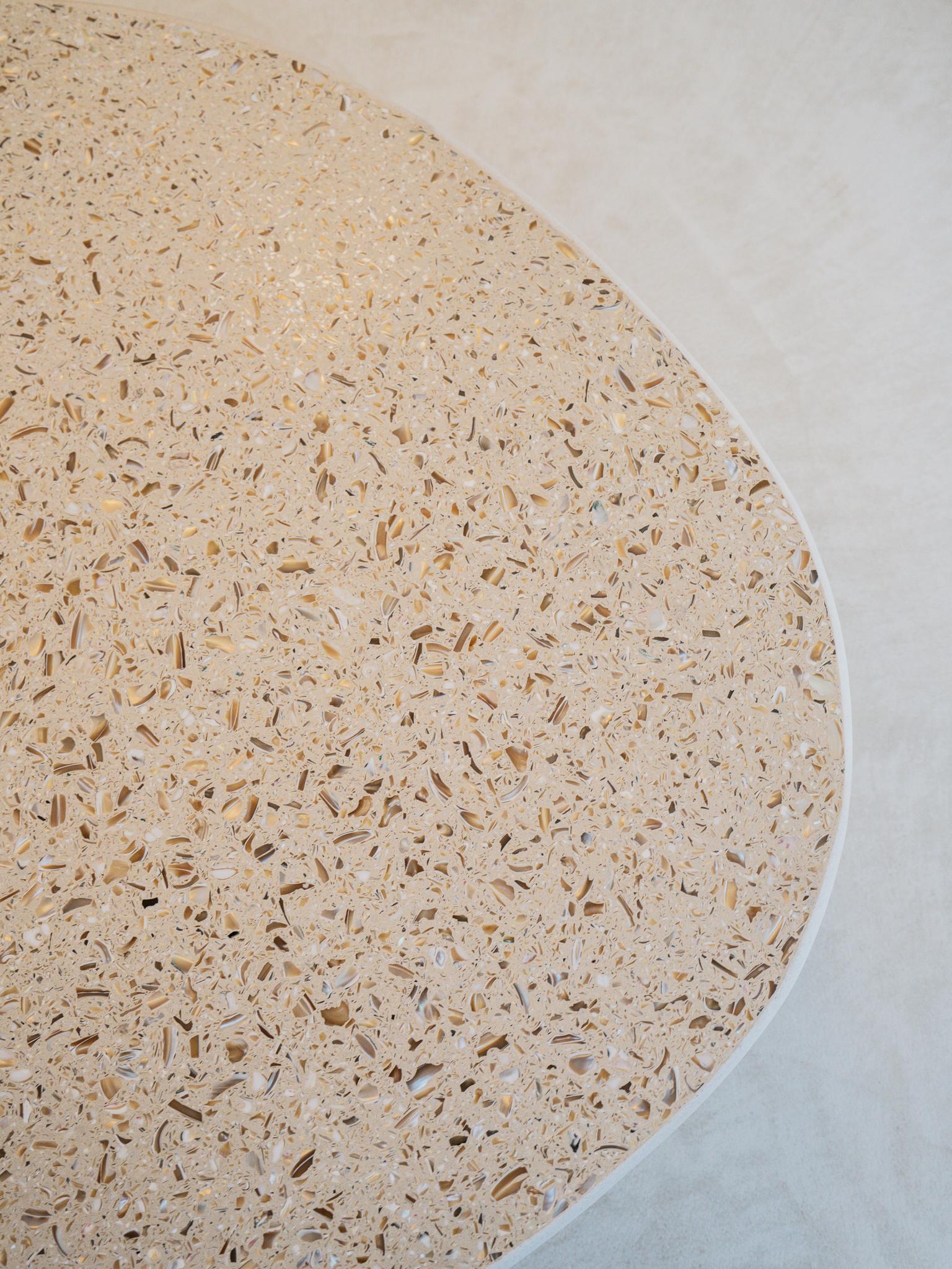 Table basse Liz avec incrustation en terrazzo Neuf - En vente à Nijlen, BE
