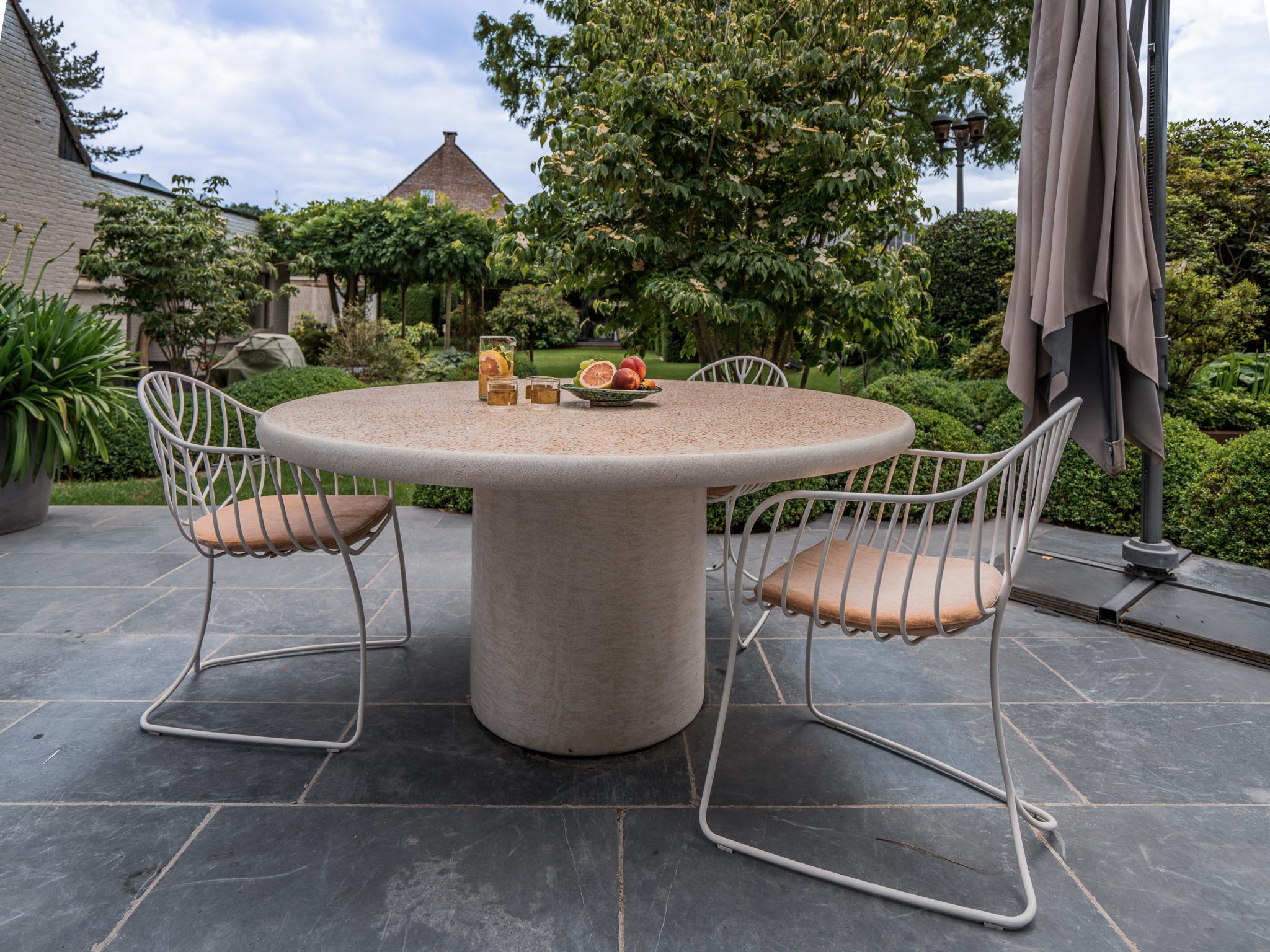 Liz Tables Terrazo de exterior en terracota Piedras diámetro 200cm(78inch) en venta 1