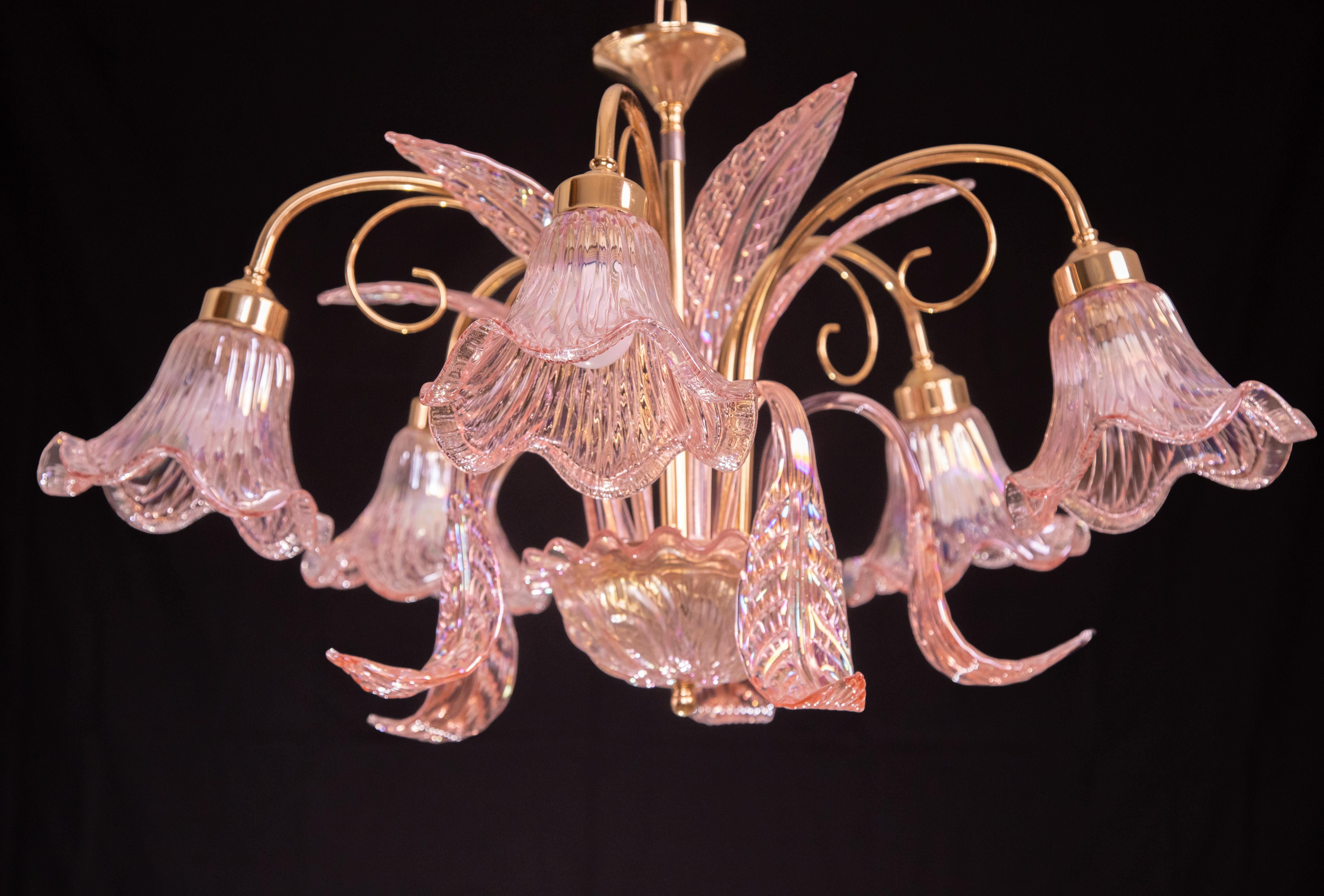 Liz Taylor, Iridiscent Pink Murano Chandelier, 1970s For Sale 4