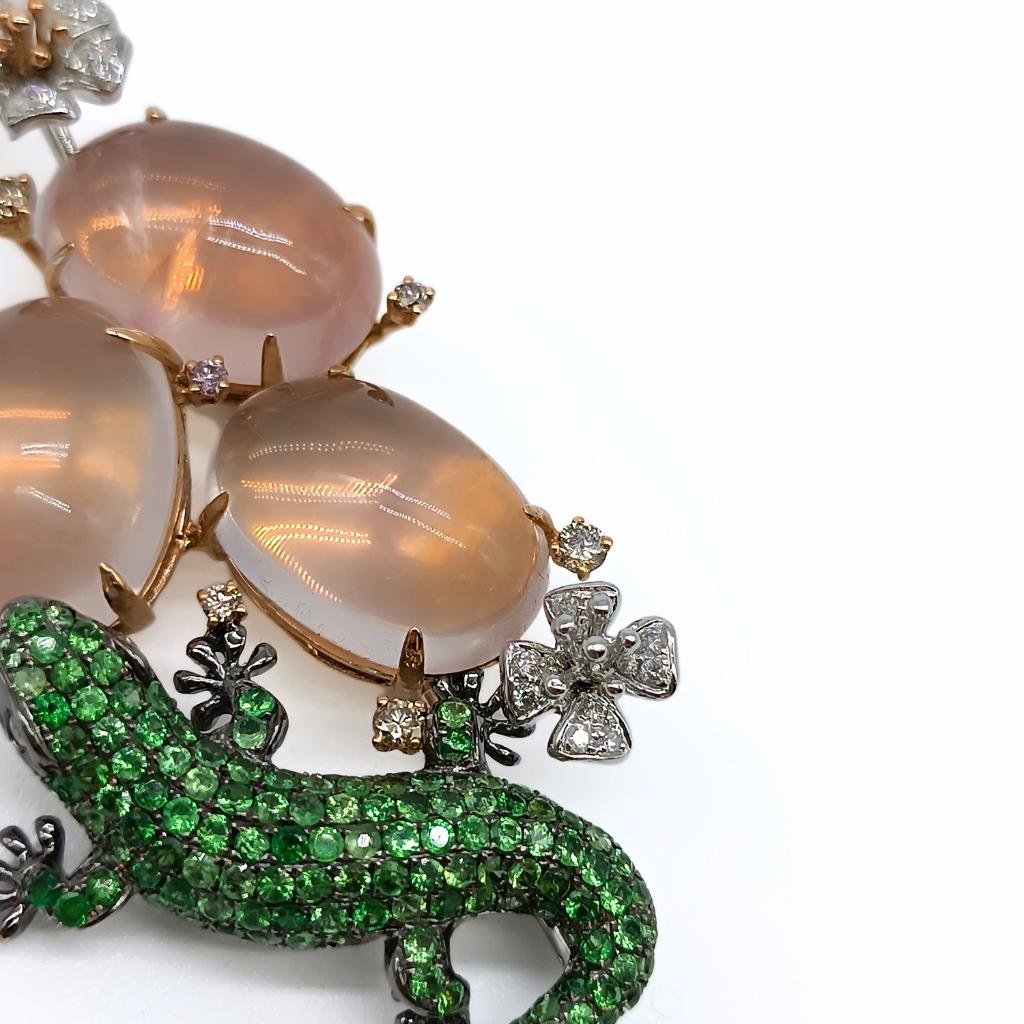Women's or Men's Lizard and Quartz Brooch in White and Pink Gold with Diamonds and Tsavorites For Sale