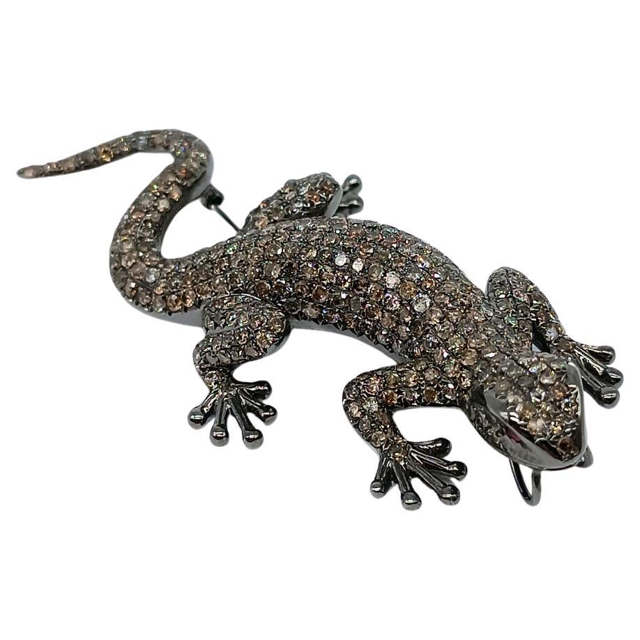 Lizard Brooch in White Gold with Diamonds and Rubies For Sale