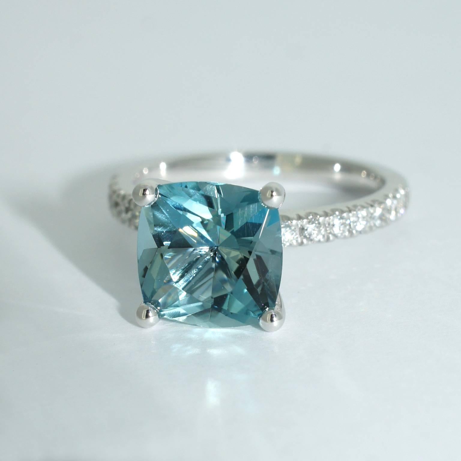 Lizunova Aquamarine & Diamond 18k White Gold Bridal Engagement Ring For Sale 6