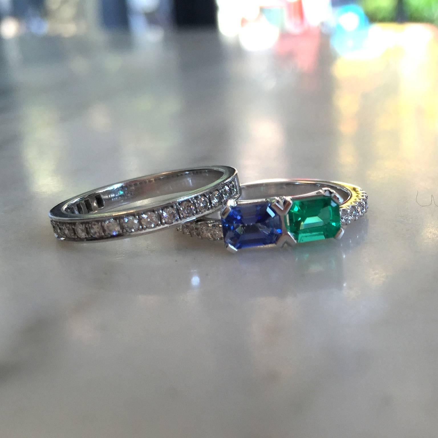 Lizunova Sapphire, Emerald & Diamond Ring in 18 karat White Gold In New Condition For Sale In Sydney, NSW