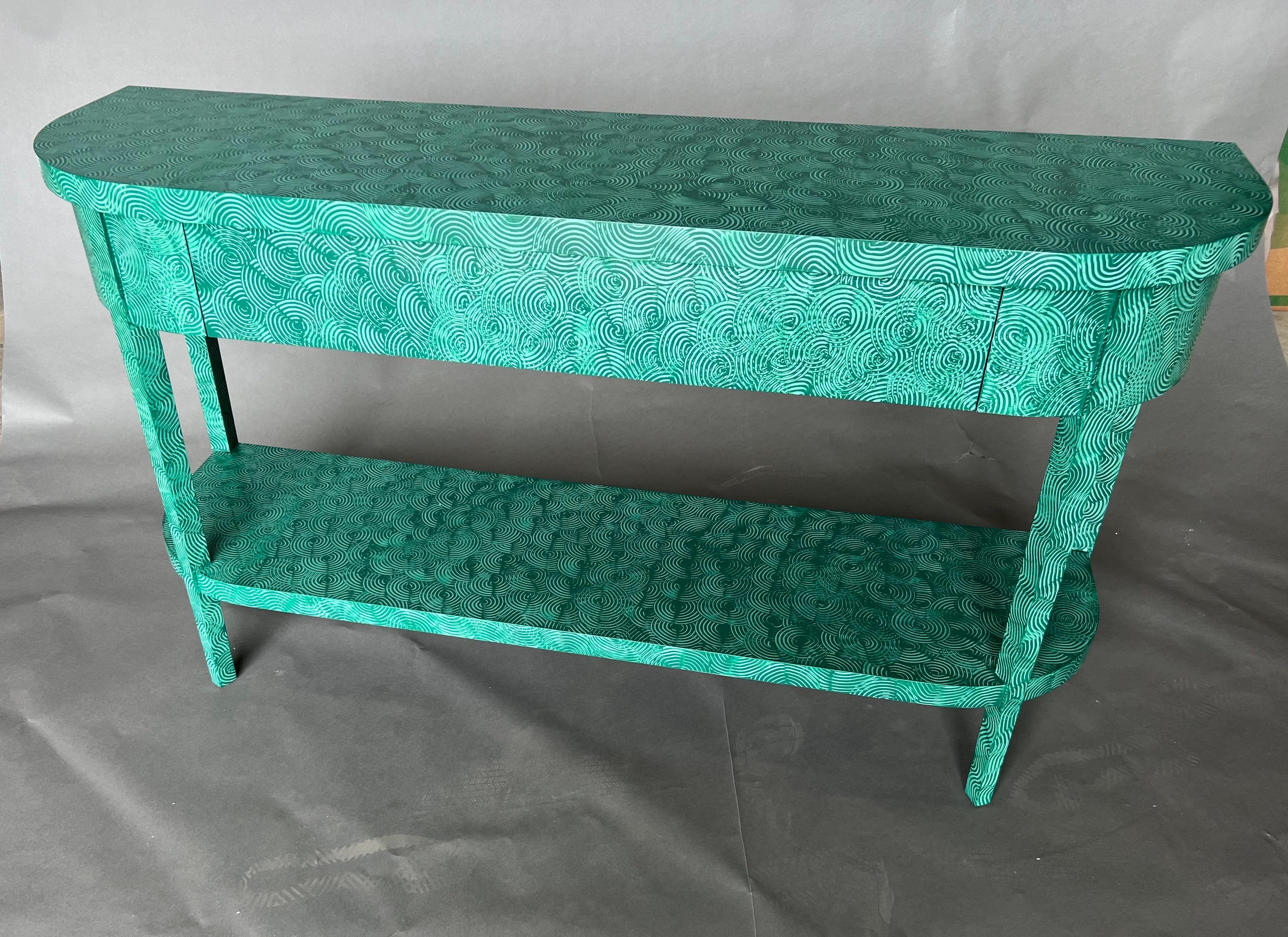 Américain Console Lizzie dans un tourbillon vert absolu par The Fabulous Things en vente