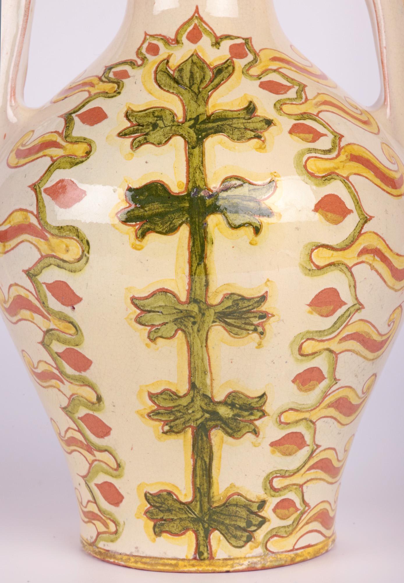 Vaso di arti e mestieri Lizzie Wilkins Della Robbia Birkenhead in vendita 5