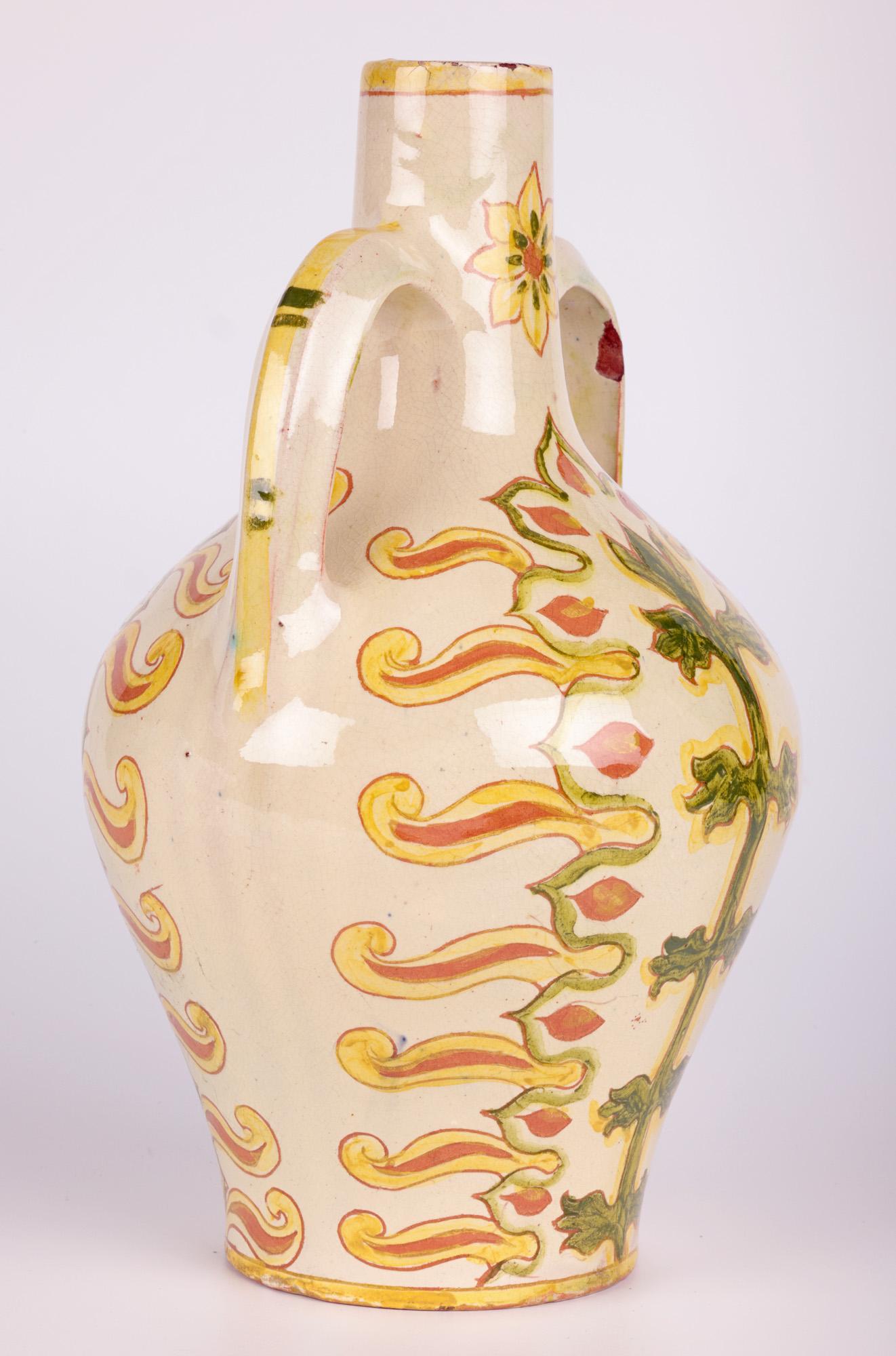 Vaso di arti e mestieri Lizzie Wilkins Della Robbia Birkenhead in vendita 7