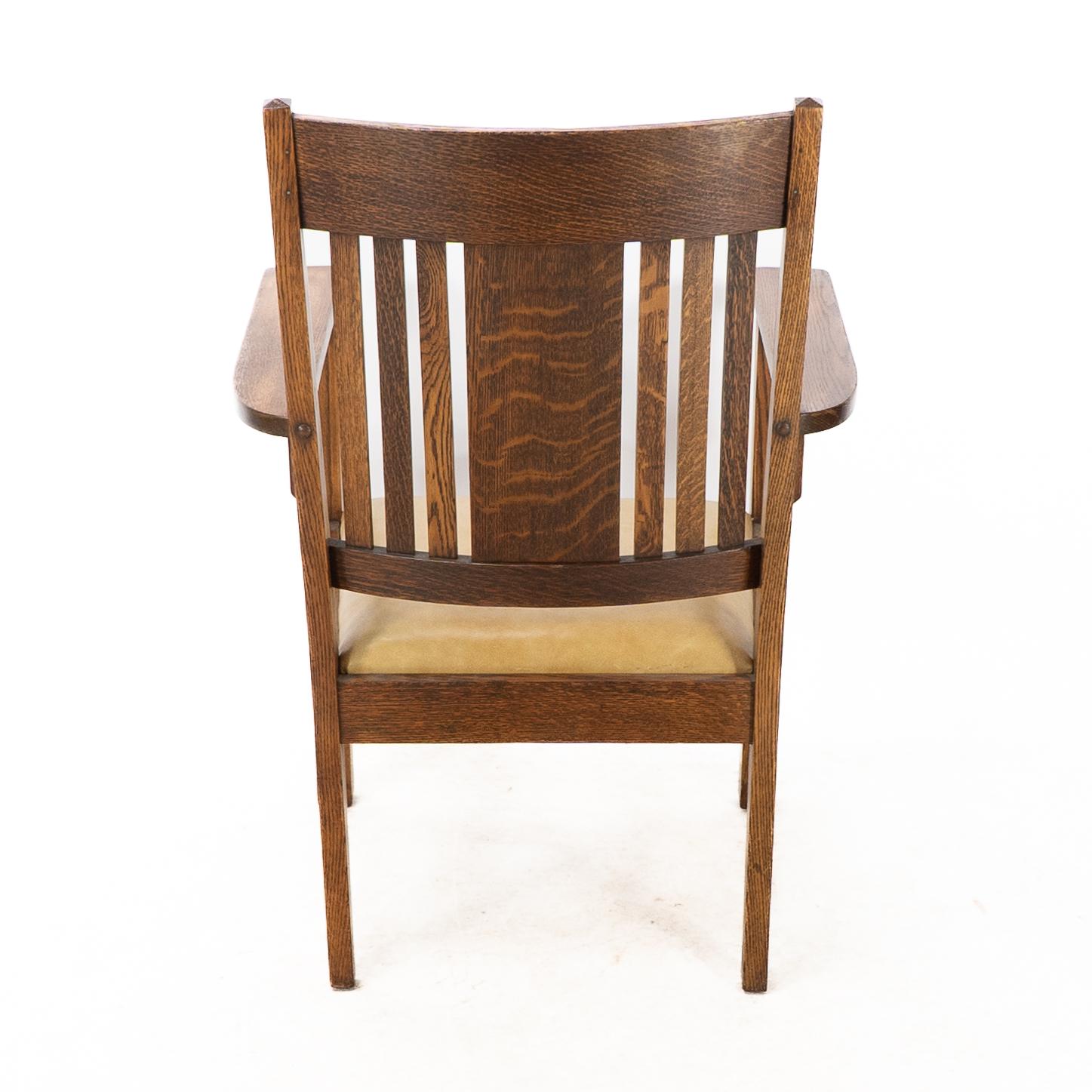 L&JG Stickley Arts & Crafts oak armchair with curved back & shaped arm supports For Sale 3