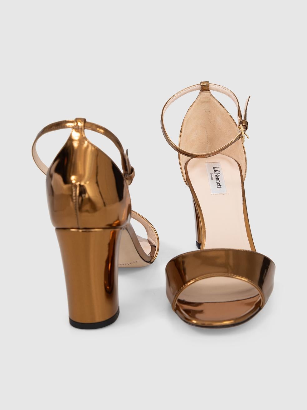 LK Bennett Sandalias de charol dorado talla IT 39.5 Marrón