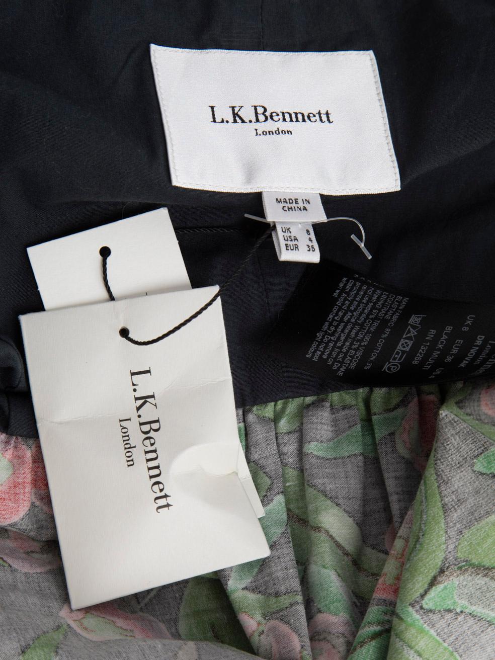 LK Bennett Grün Kirsche Druck Halterneck Midikleid Größe S im Zustand „Neu“ im Angebot in London, GB