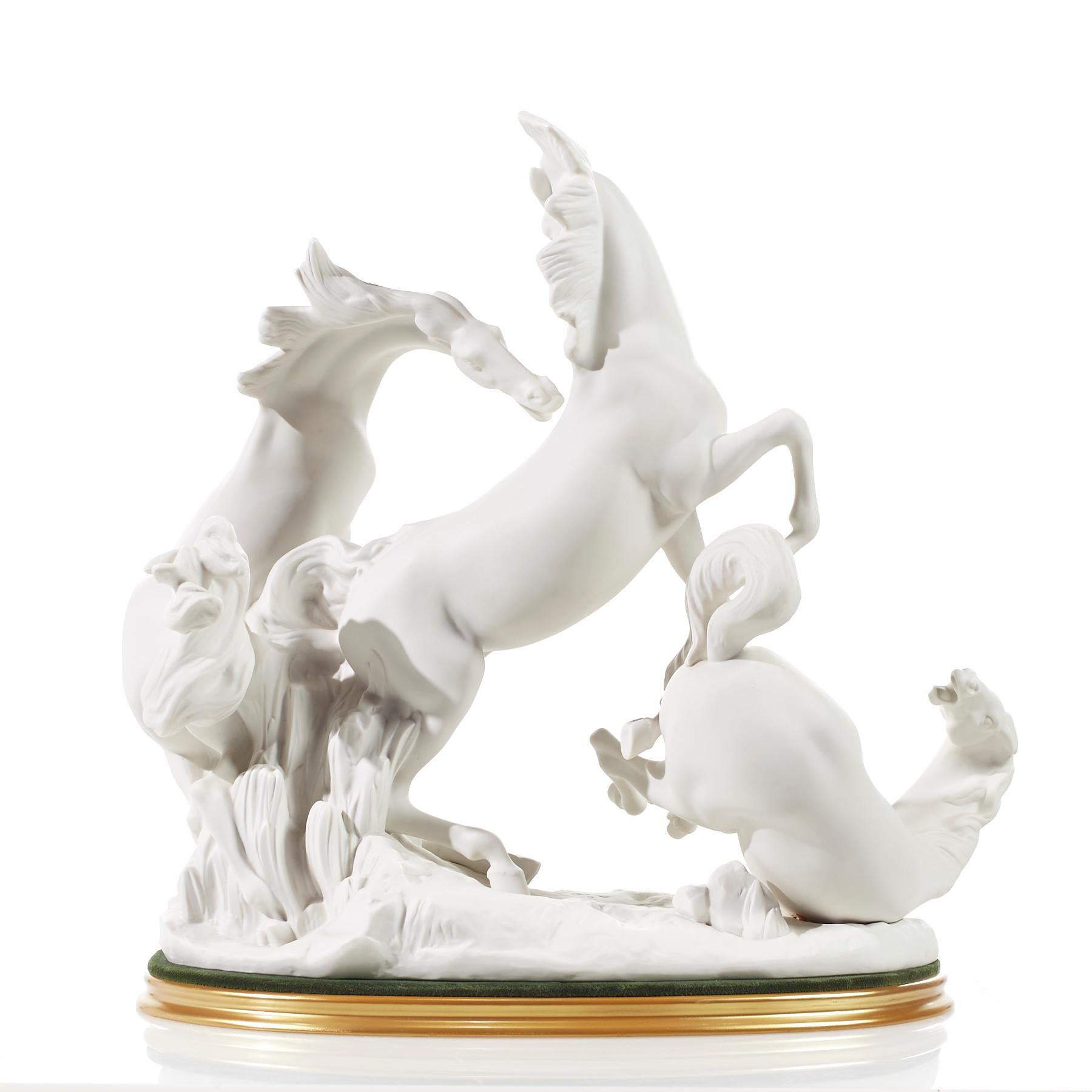 Lladro 1022 Scultura di cavalli giocosi in porcellana In condizioni buone a Countryside, IL