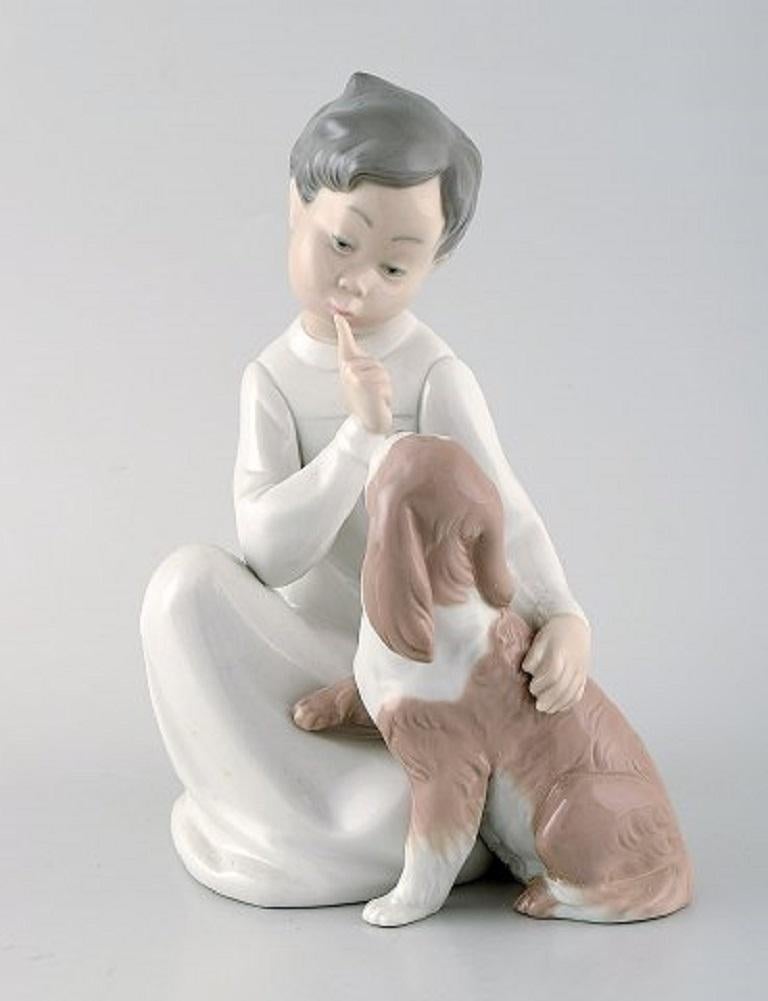Spanish Lladro and Nao, Spain, Four Porcelain Figurines of Children, 1980s-1990s For Sale